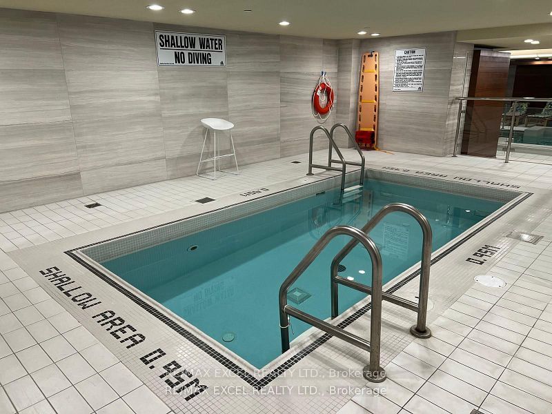 29 Queens Quay E 528 Property Photo 39