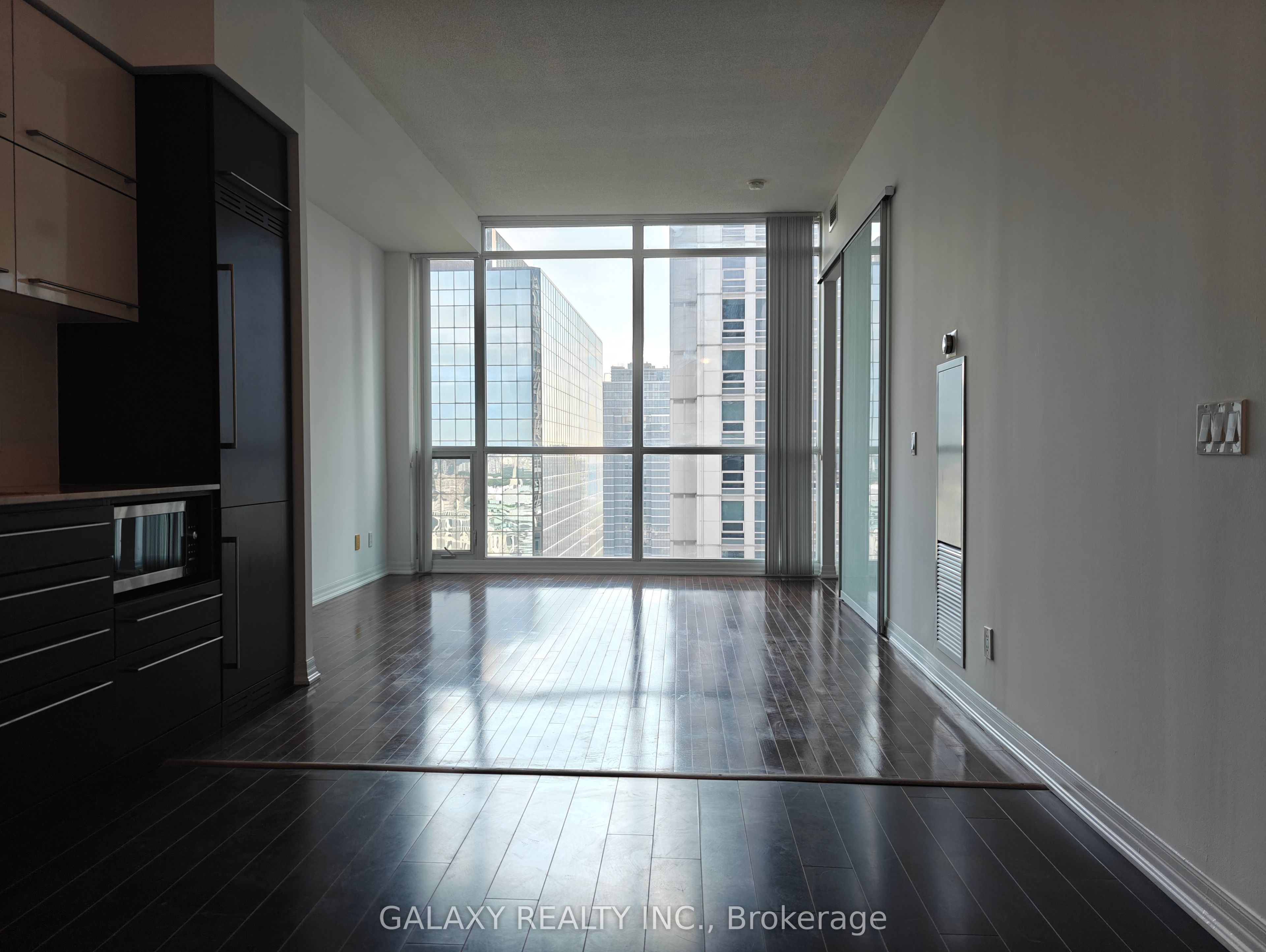 770 Bay Street Ph205 Property Photo 6