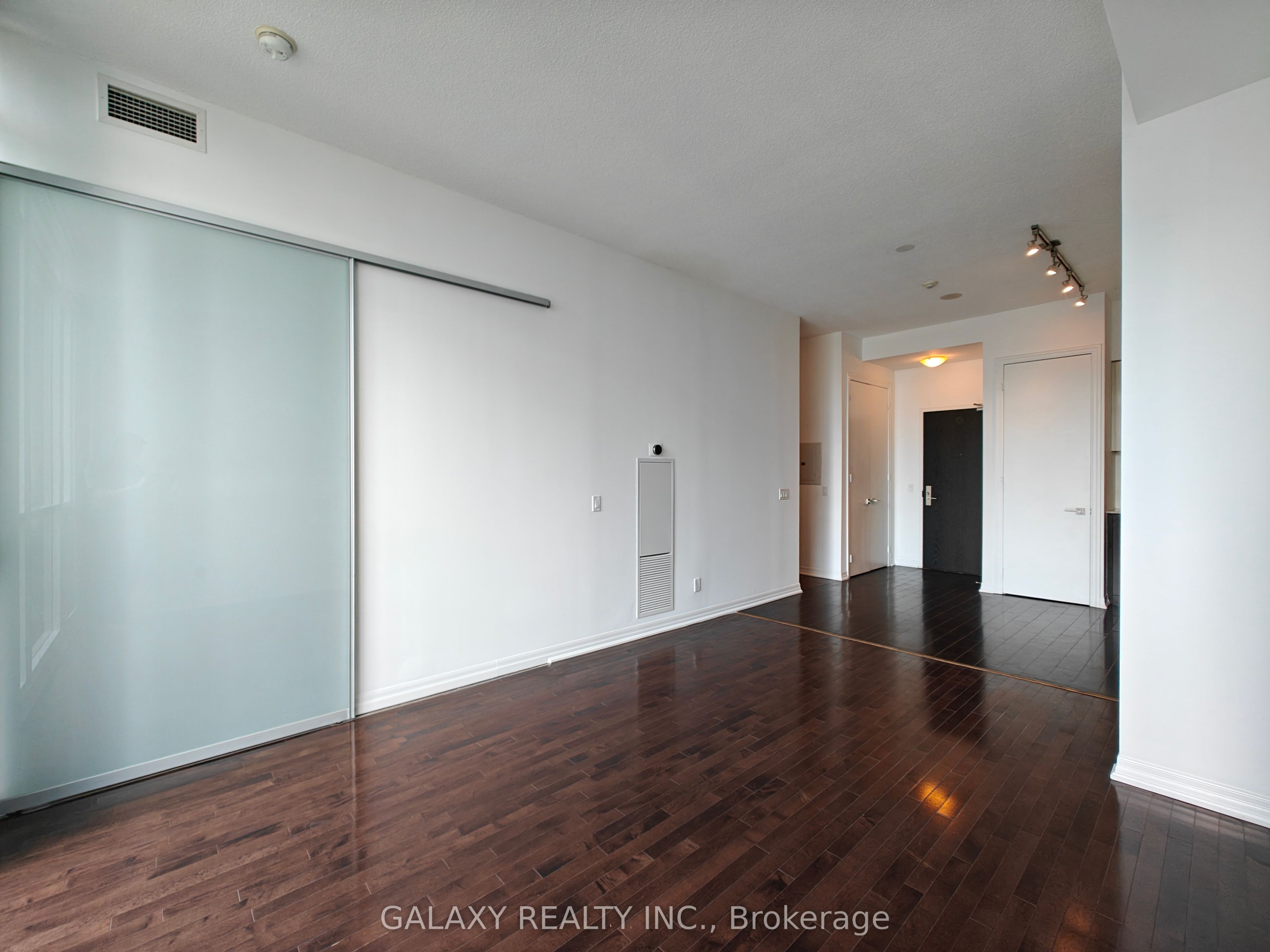 770 Bay Street Ph205 Property Photo 11