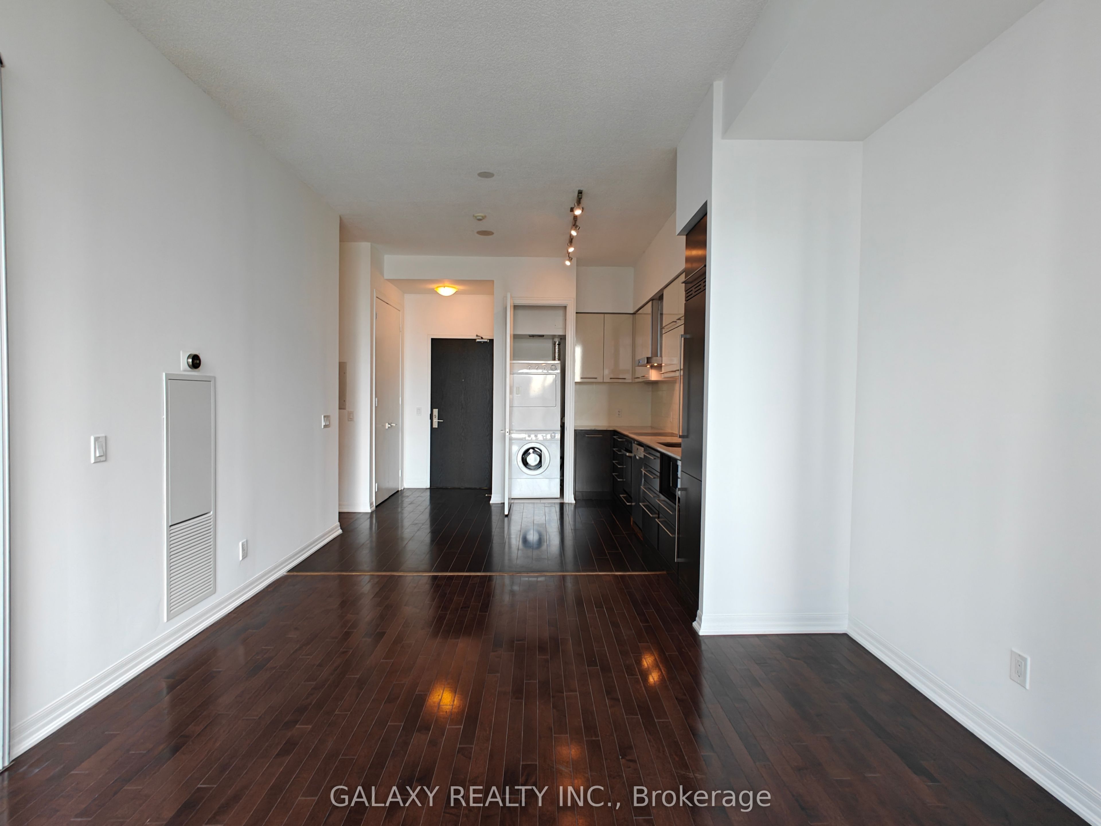 770 Bay Street Ph205 Property Photo 17