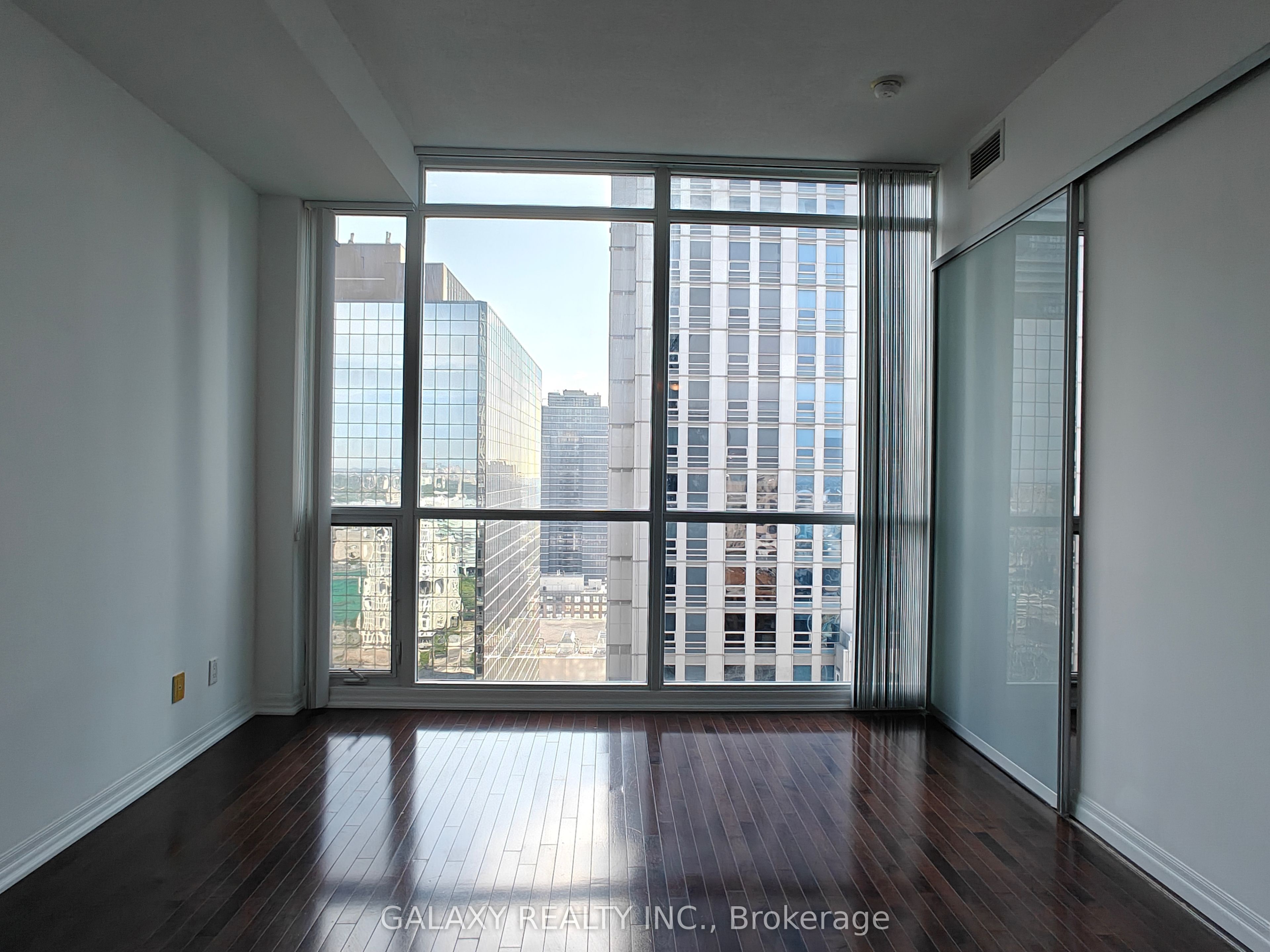 770 Bay Street Ph205 Property Photo 18