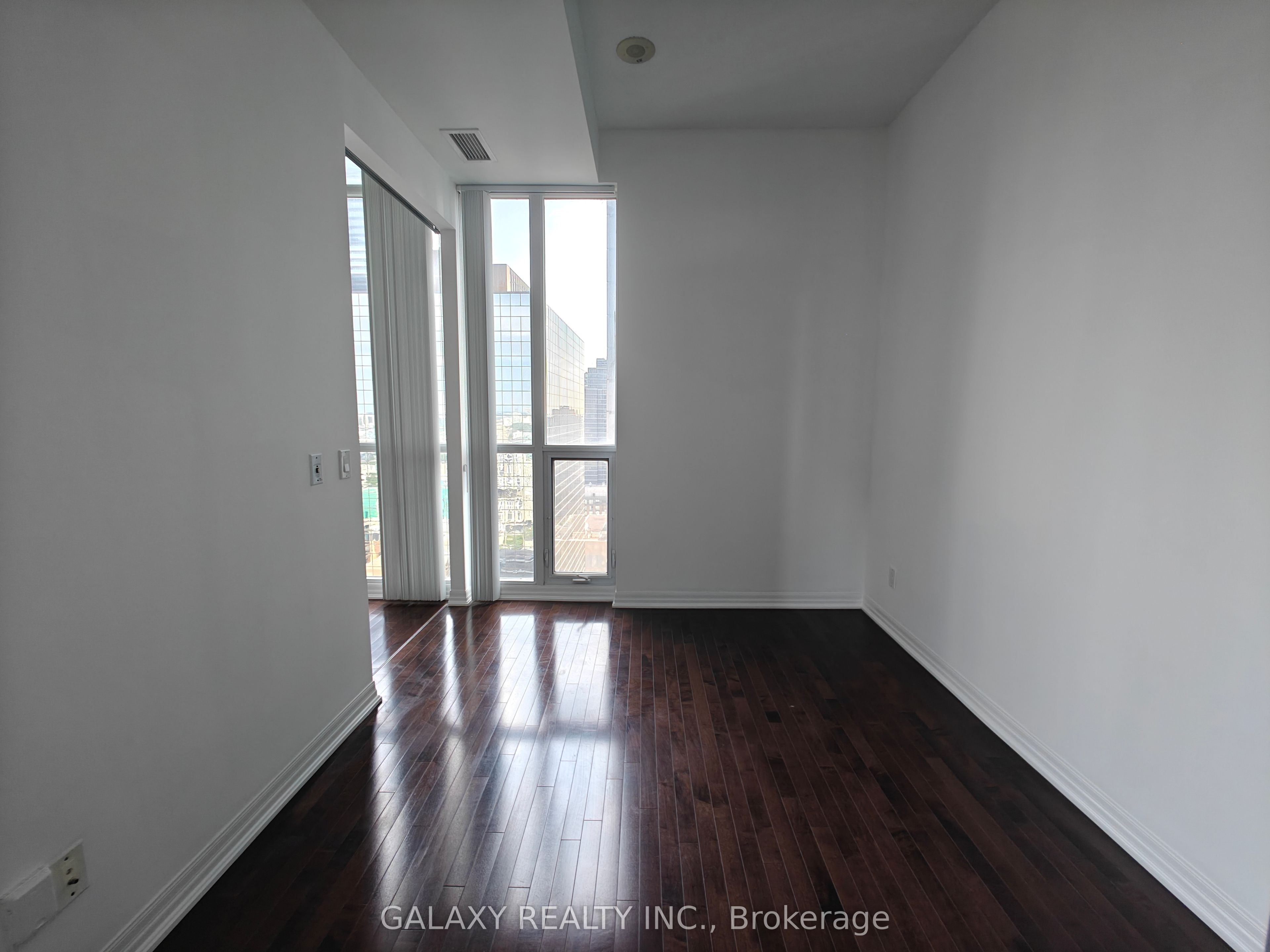 770 Bay Street Ph205 Property Photo 22