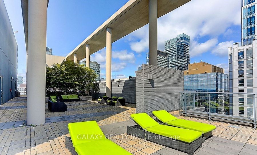 770 Bay Street Ph205 Property Photo 29