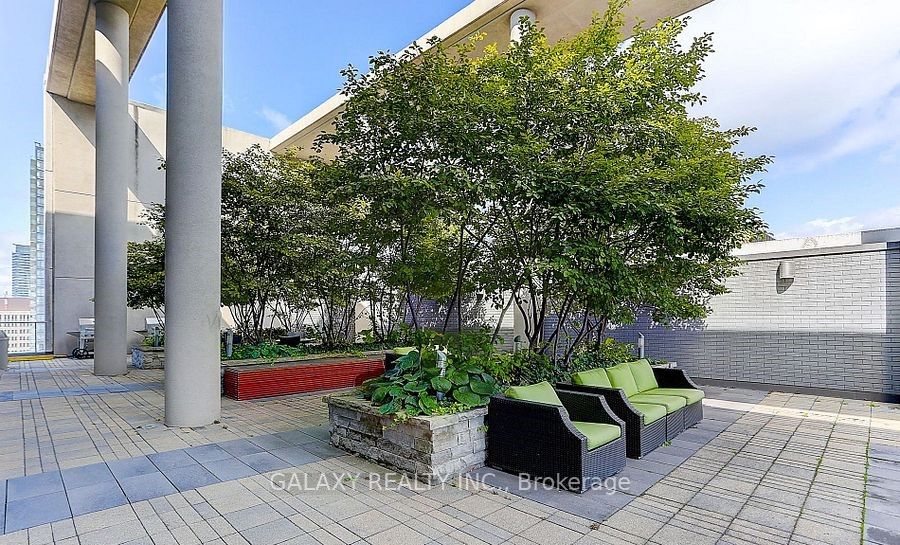 770 Bay Street Ph205 Property Photo 30