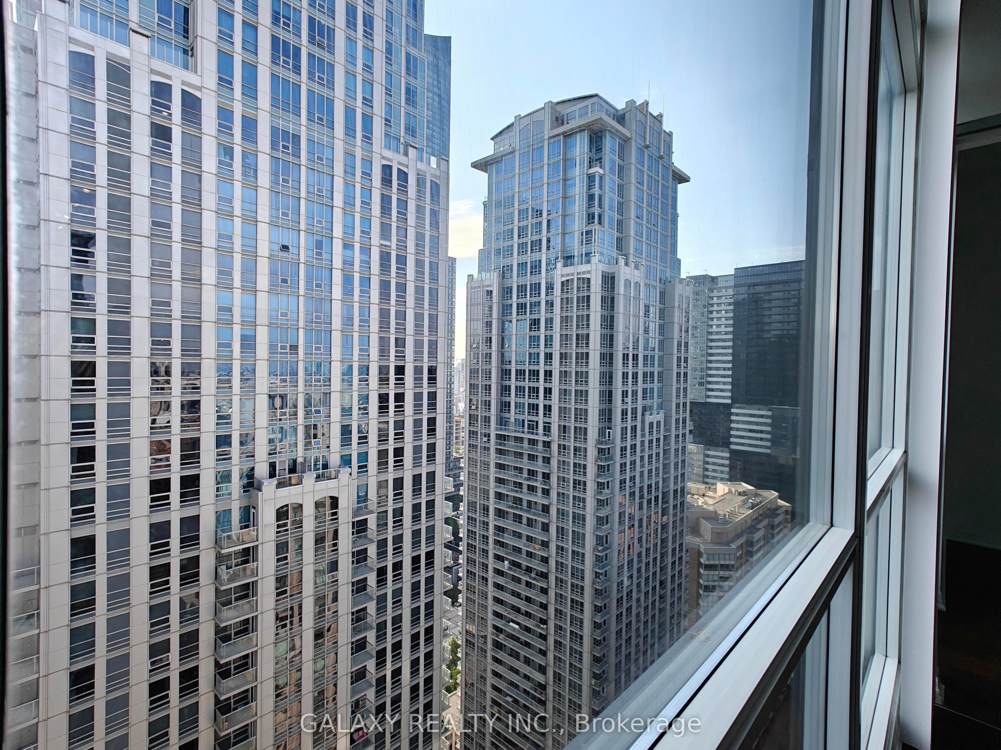 770 Bay Street Ph205 Property Photo 39