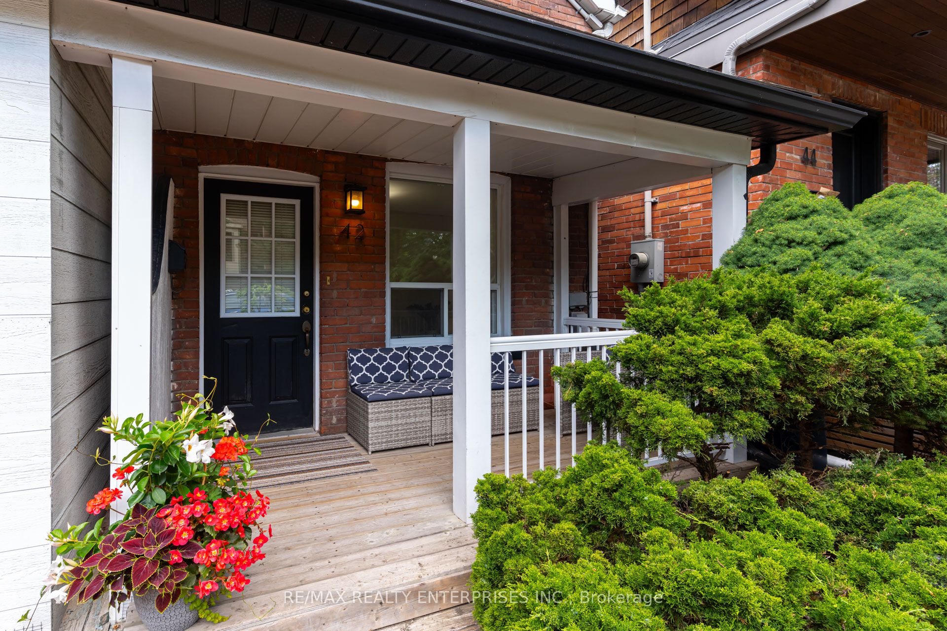 42 Roslin Avenue Property Photo 1