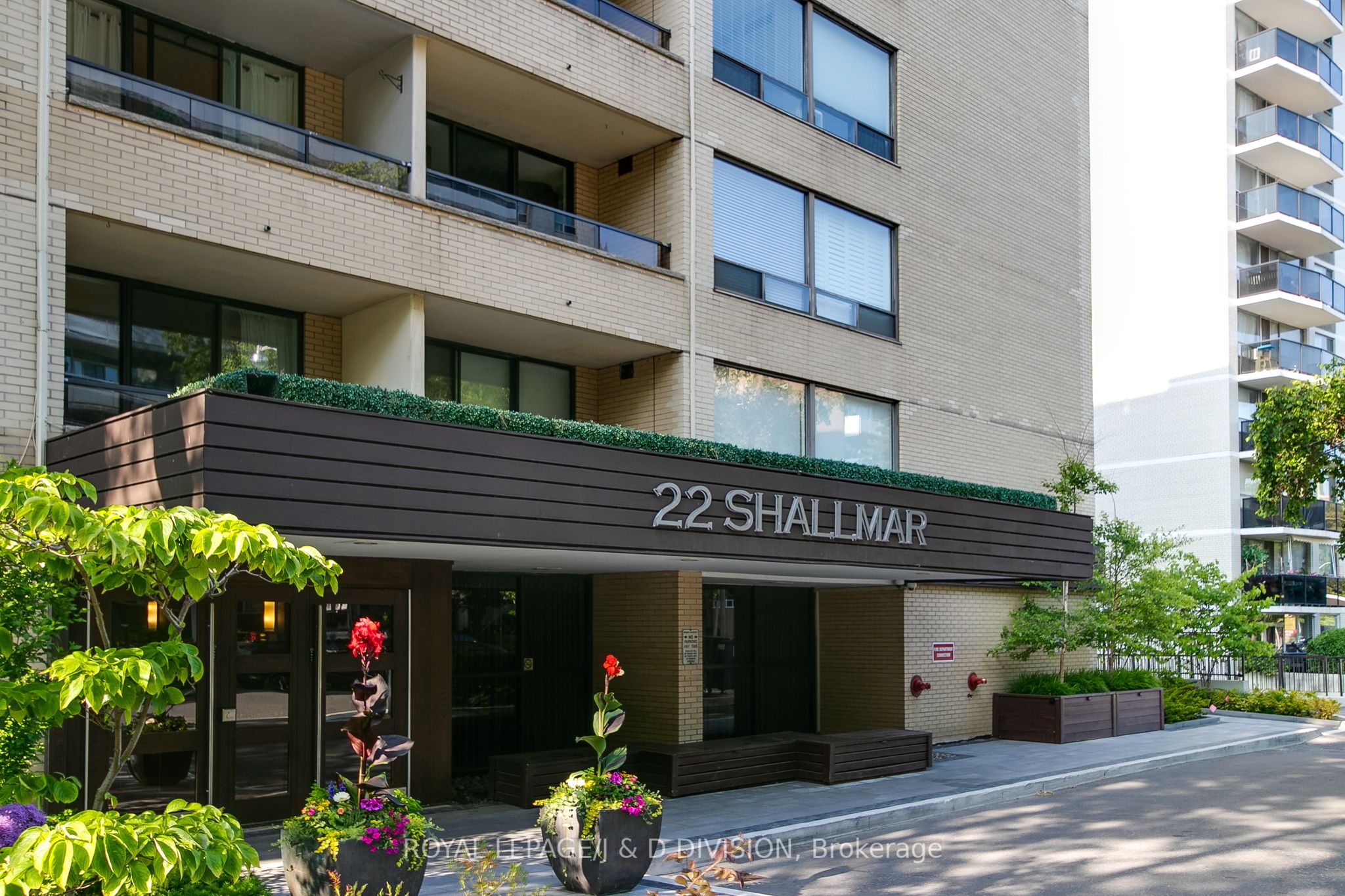 22 Shallmar Boulevard 704 Property Photo 1