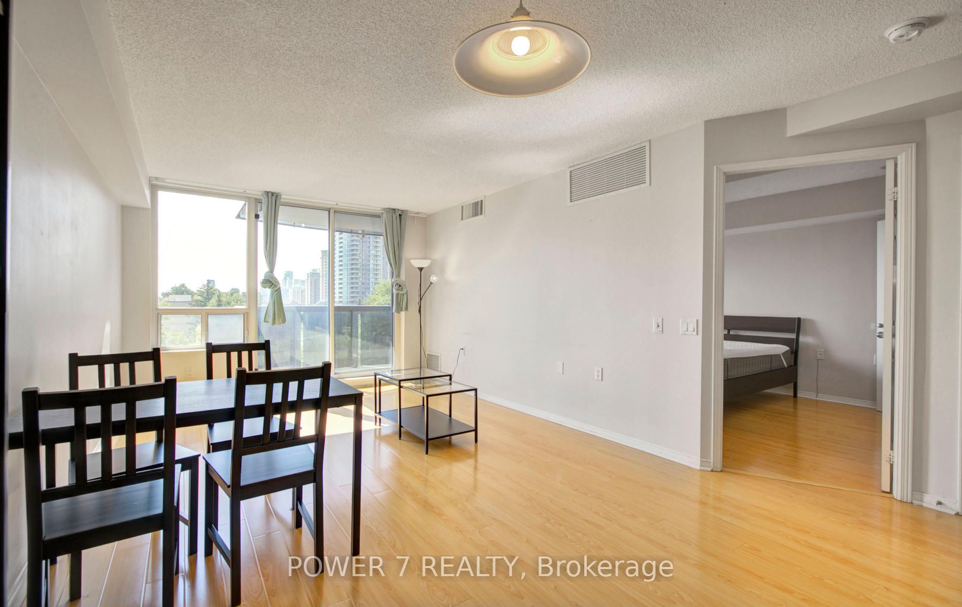 35 Finch Avenue E 510 Property Photo 1