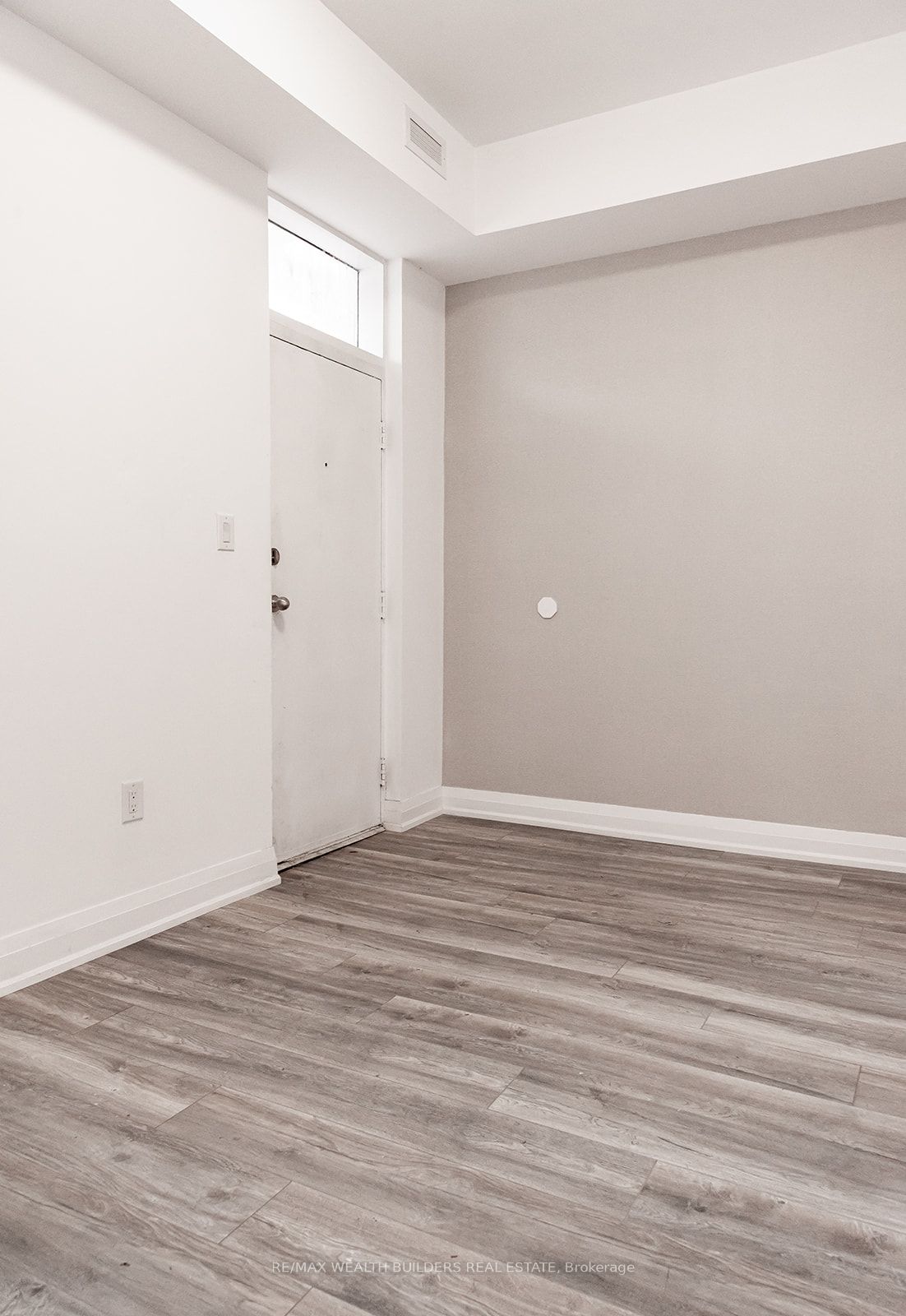 219 Jarvis Street 6 Property Photo 5