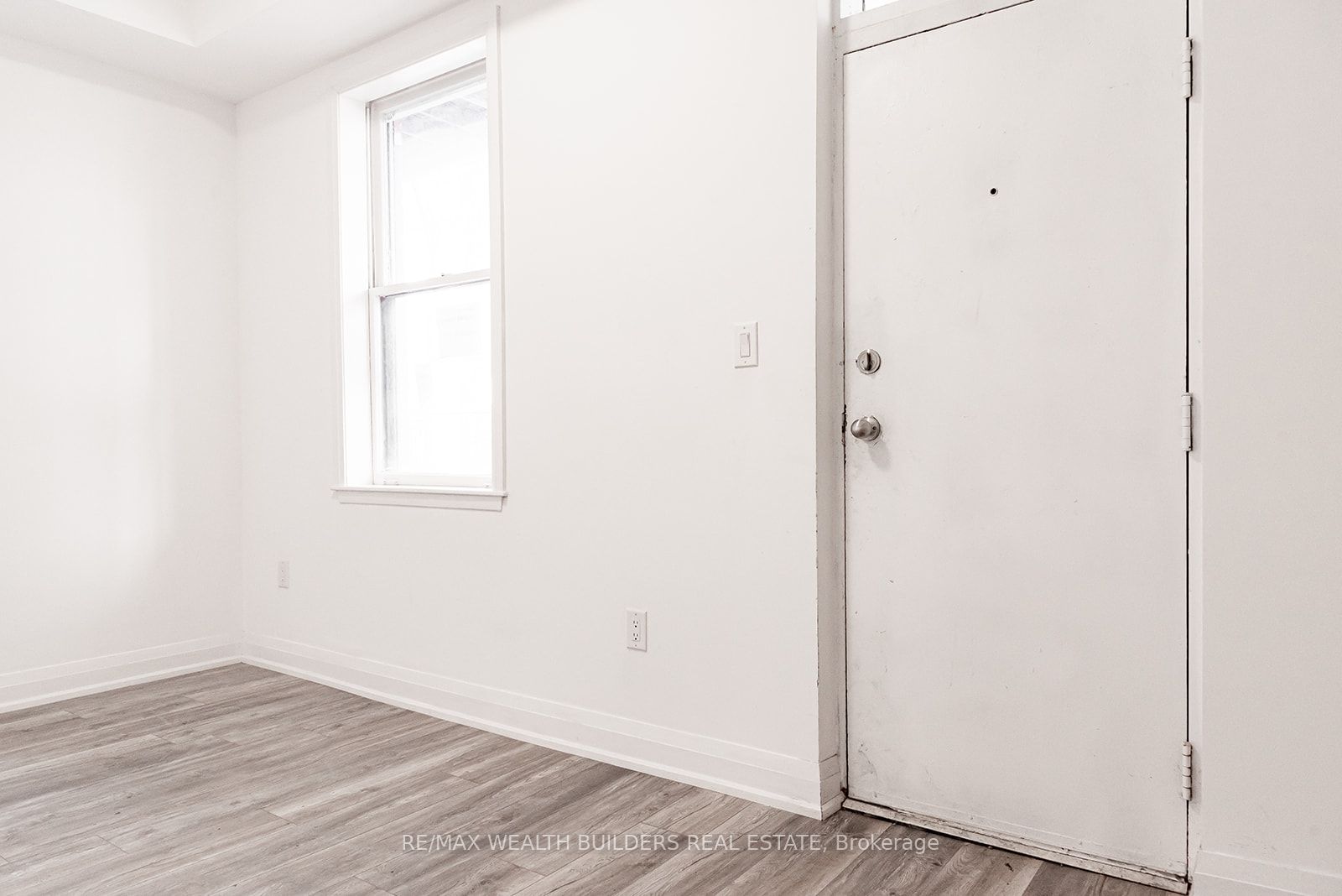 219 Jarvis Street 6 Property Photo 6