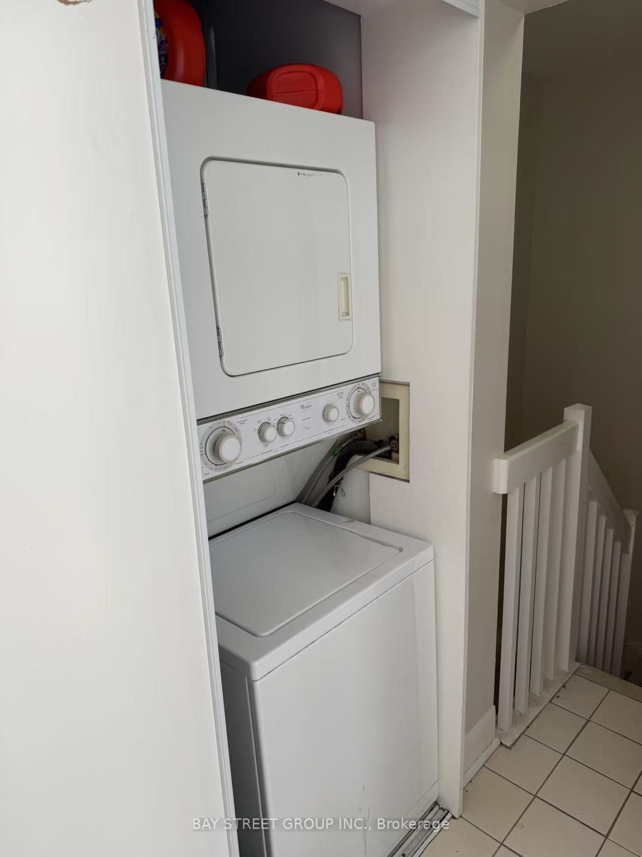 415 Jarvis Street 400 Property Photo 6