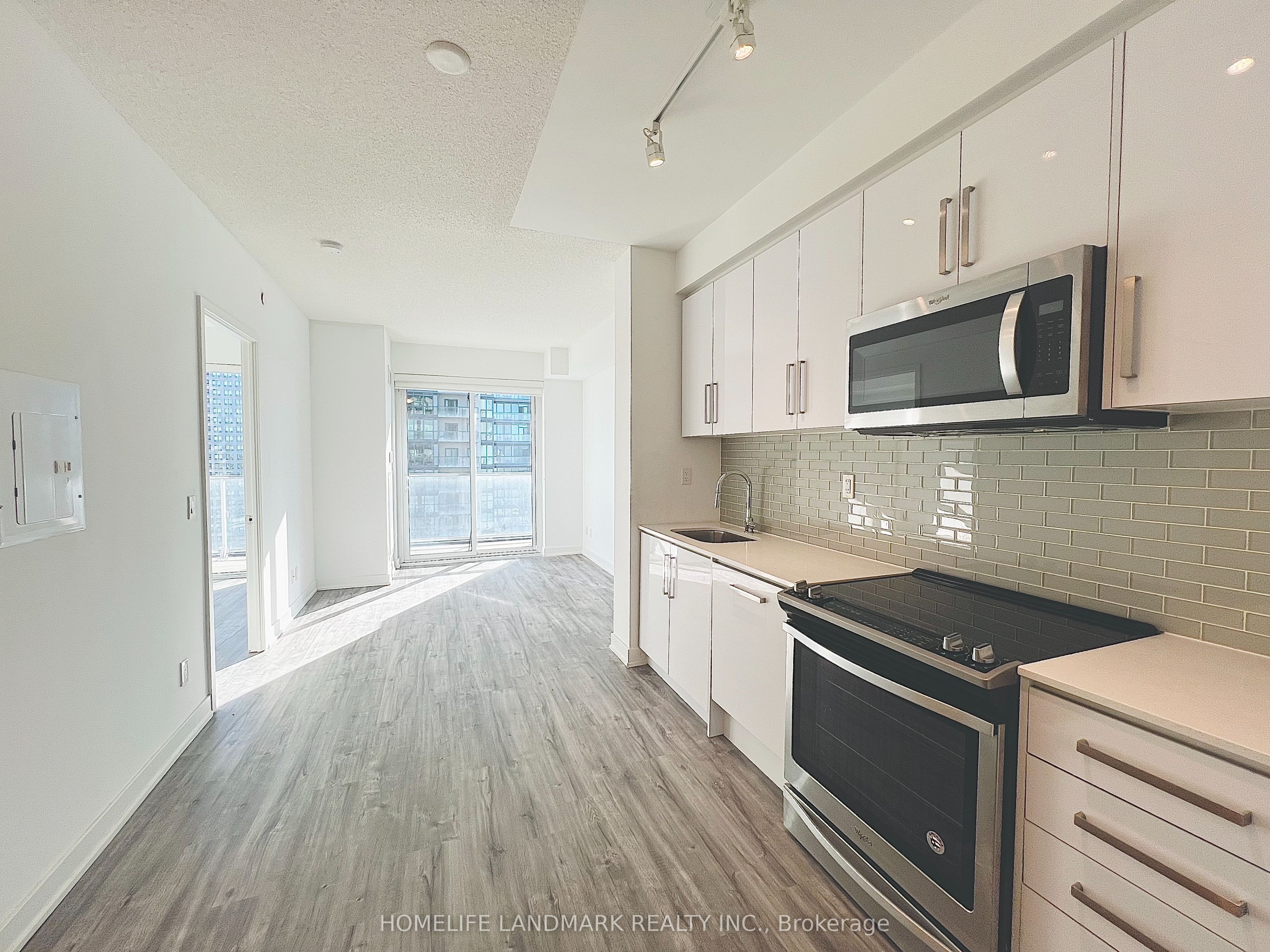 5180 Yonge Street 1909 Property Photo 1