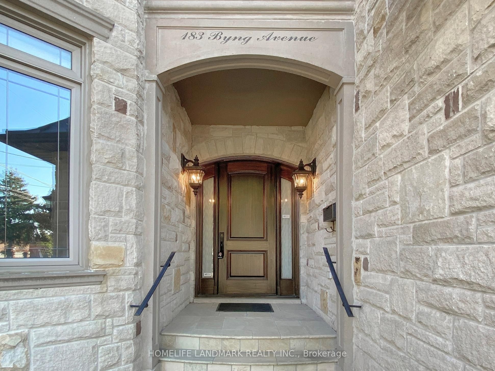 183 Byng Avenue Property Photo 2