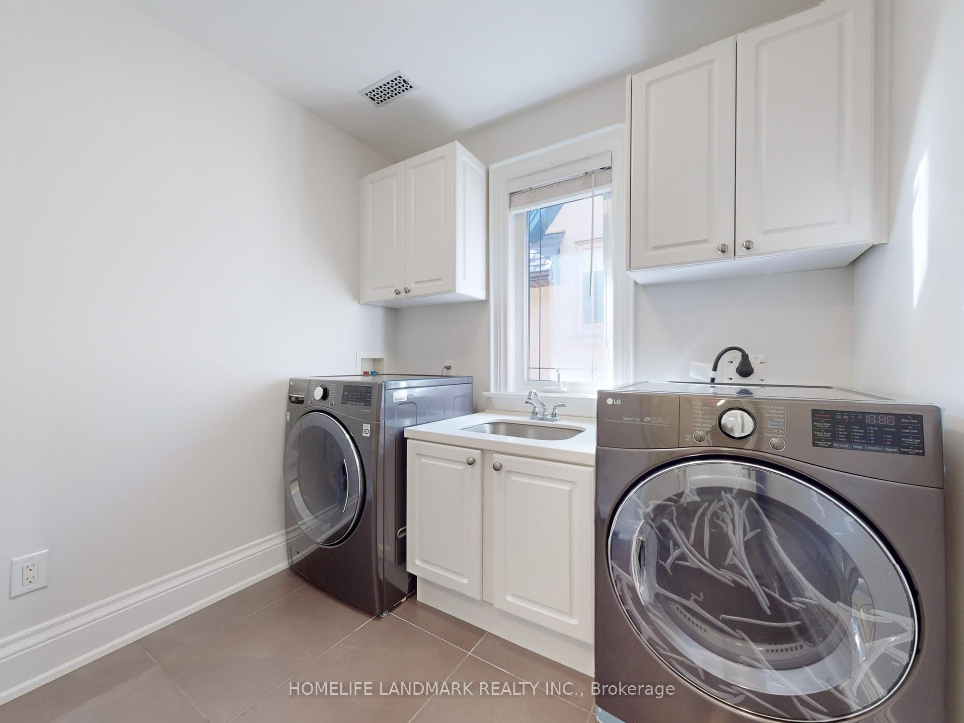 183 Byng Avenue Property Photo 28