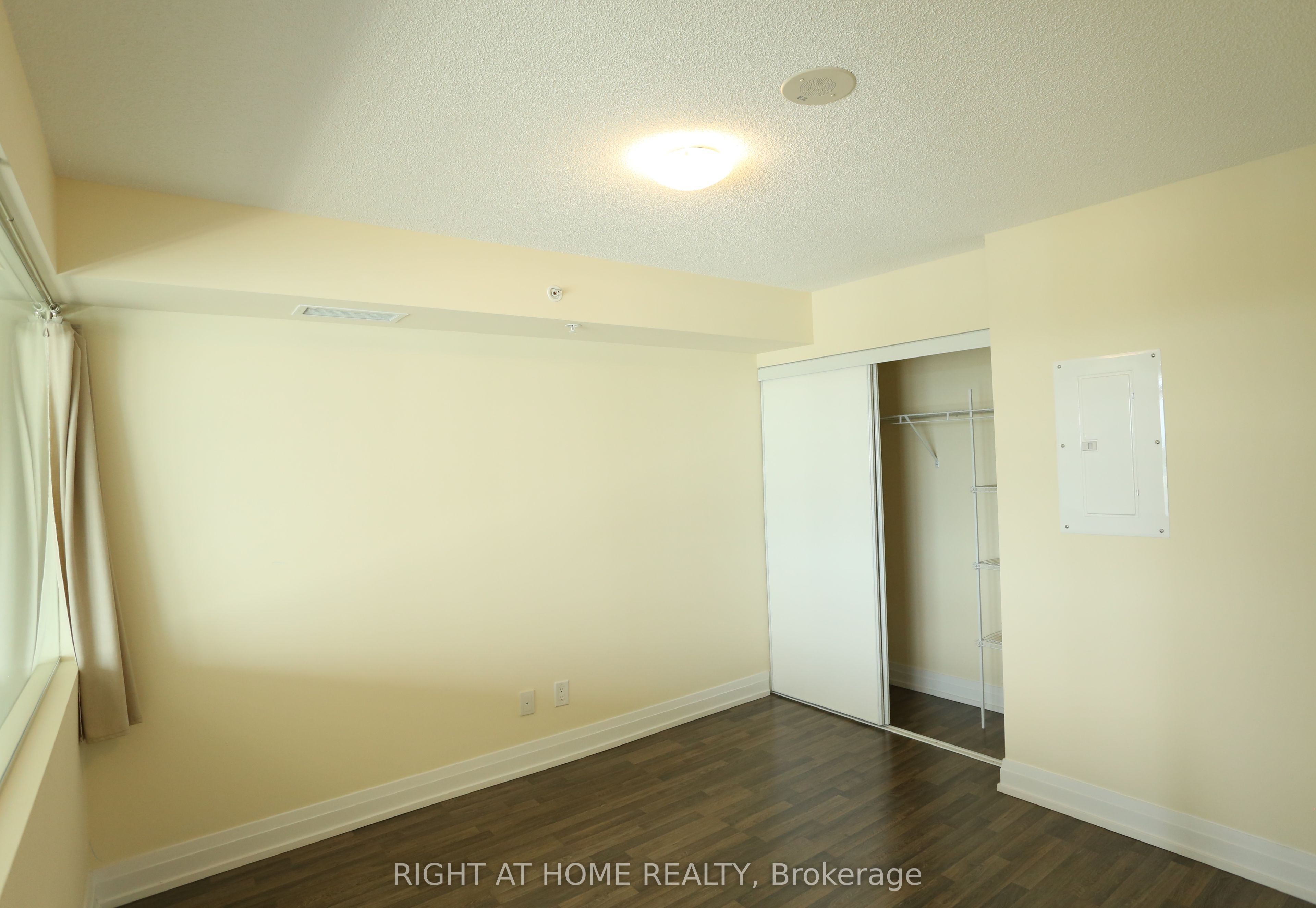 555 Wilson Avenue 1208e Property Photo 9