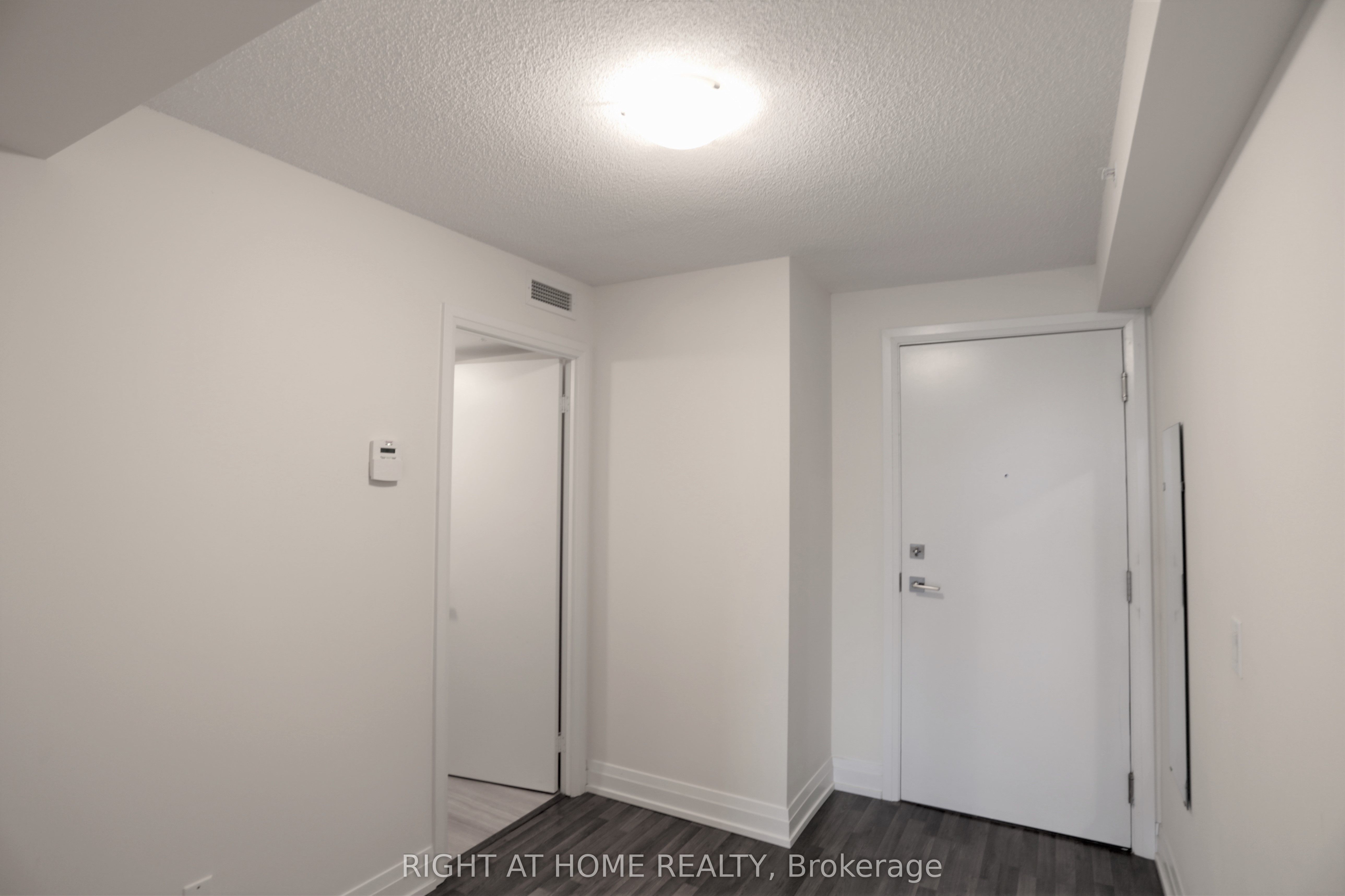 555 Wilson Avenue 1208e Property Photo 15