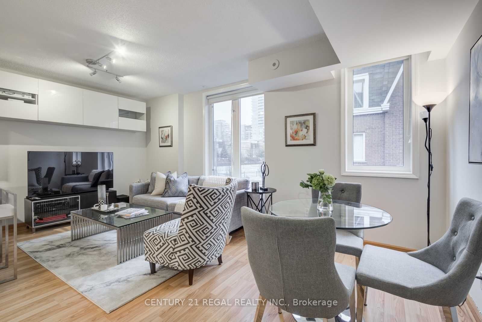 26 Douro Street 329 Property Photo 3