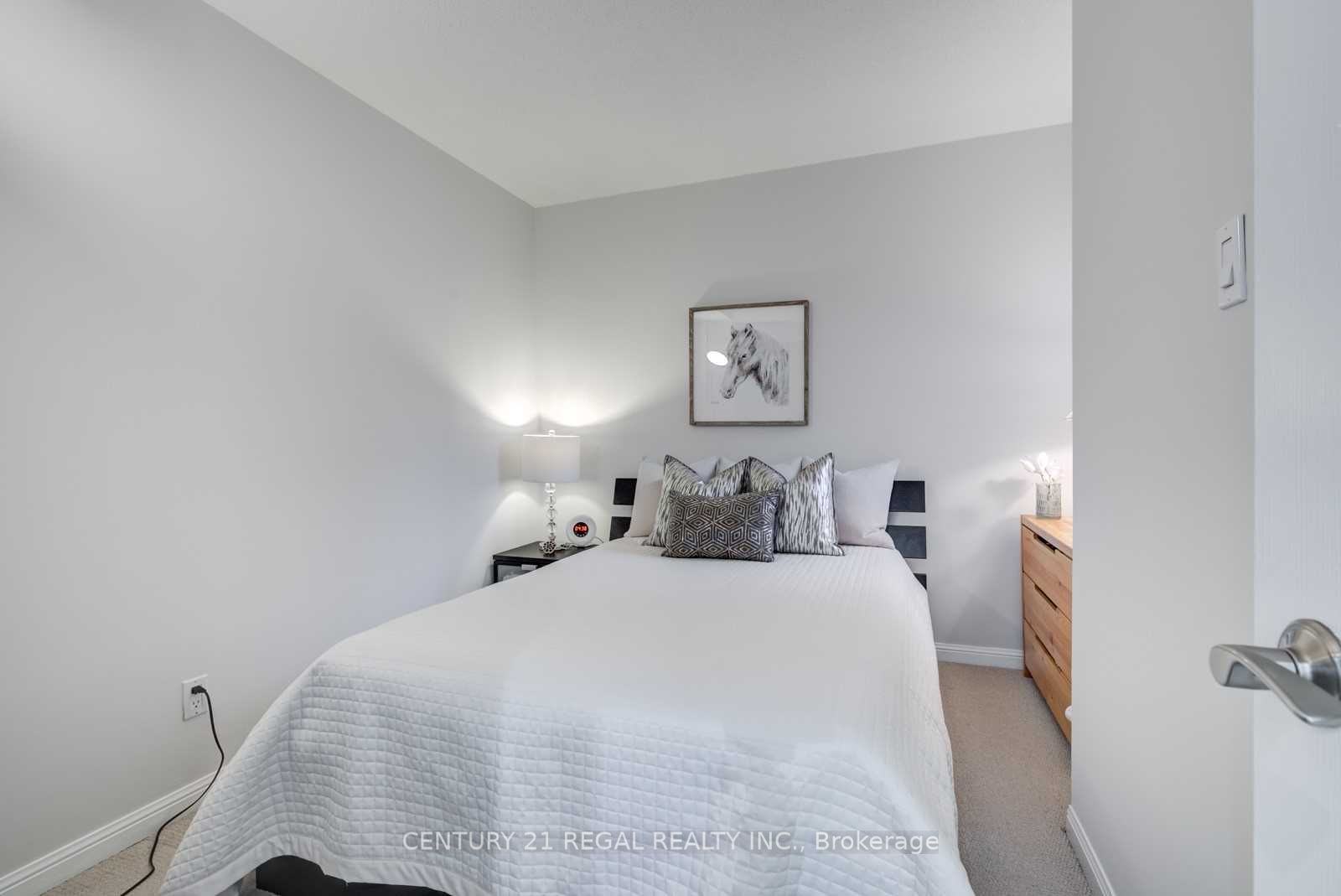 26 Douro Street 329 Property Photo 14