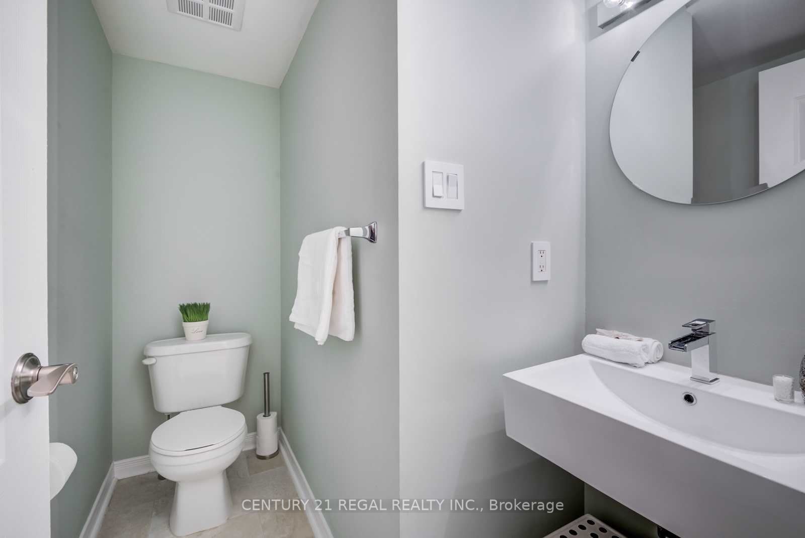 26 Douro Street 329 Property Photo 15