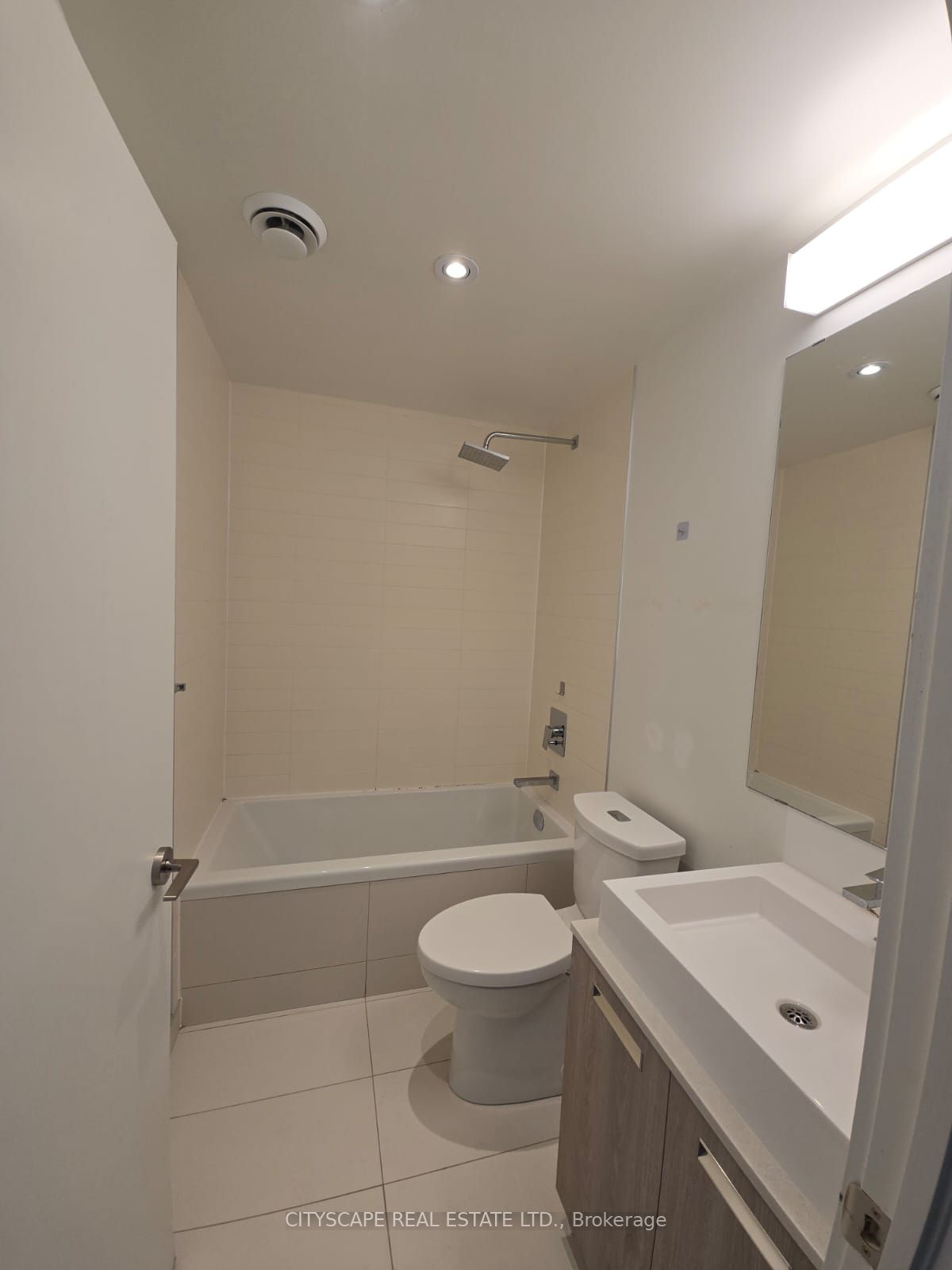 2a Church Street 604 Property Photo 10