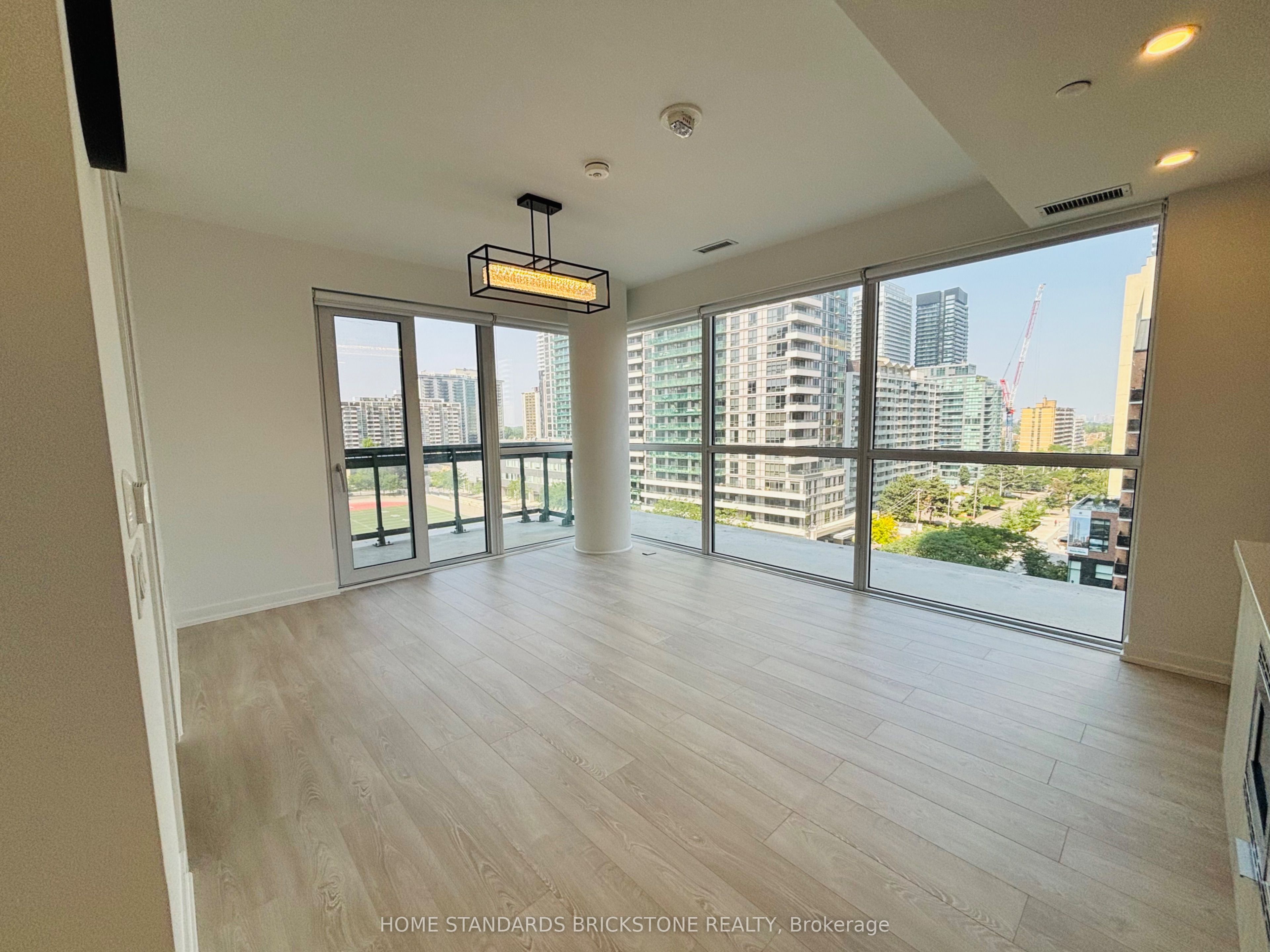 39 Roehampton Avenue 609 Property Photo 11