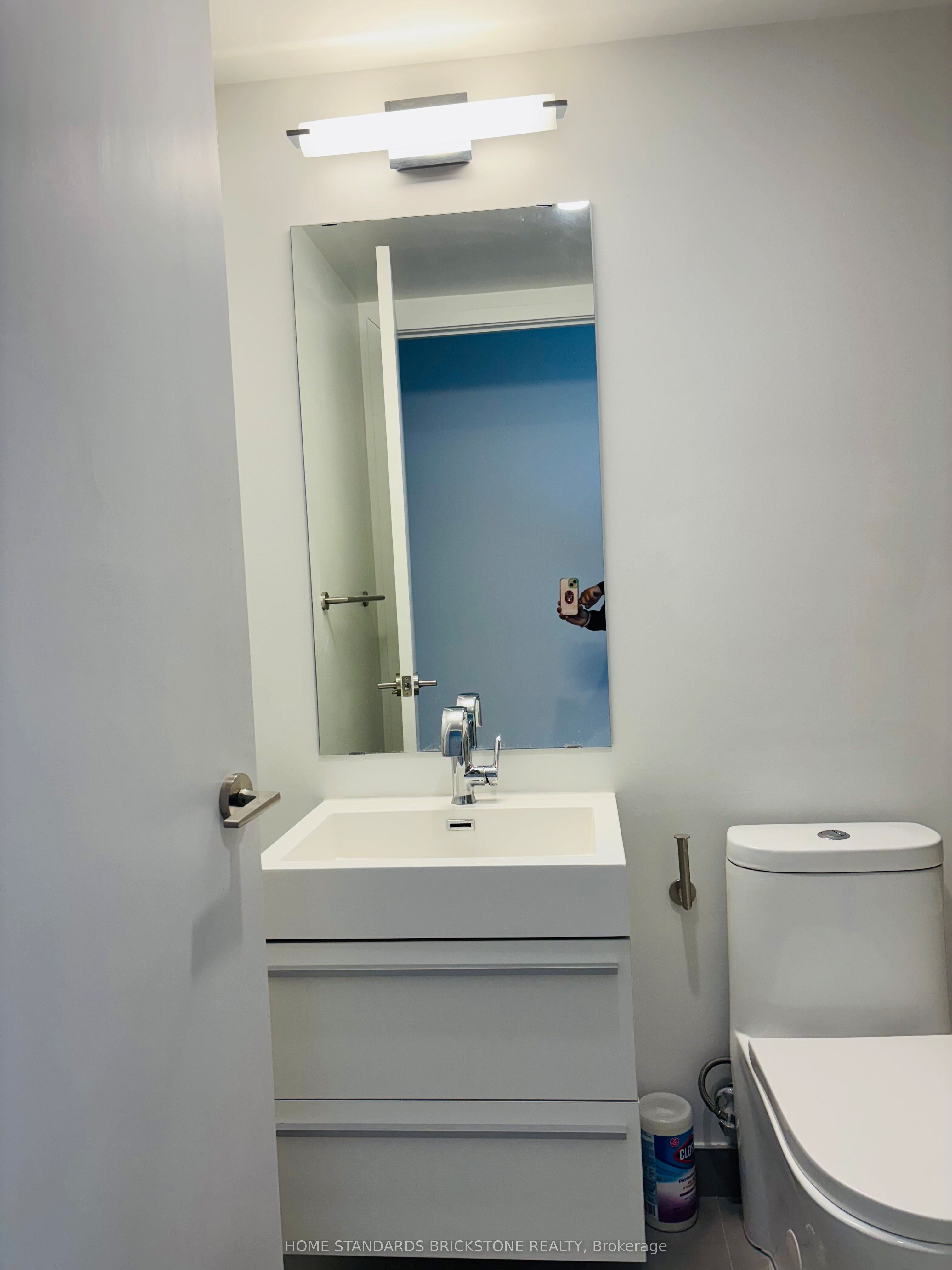 39 Roehampton Avenue 609 Property Photo 22