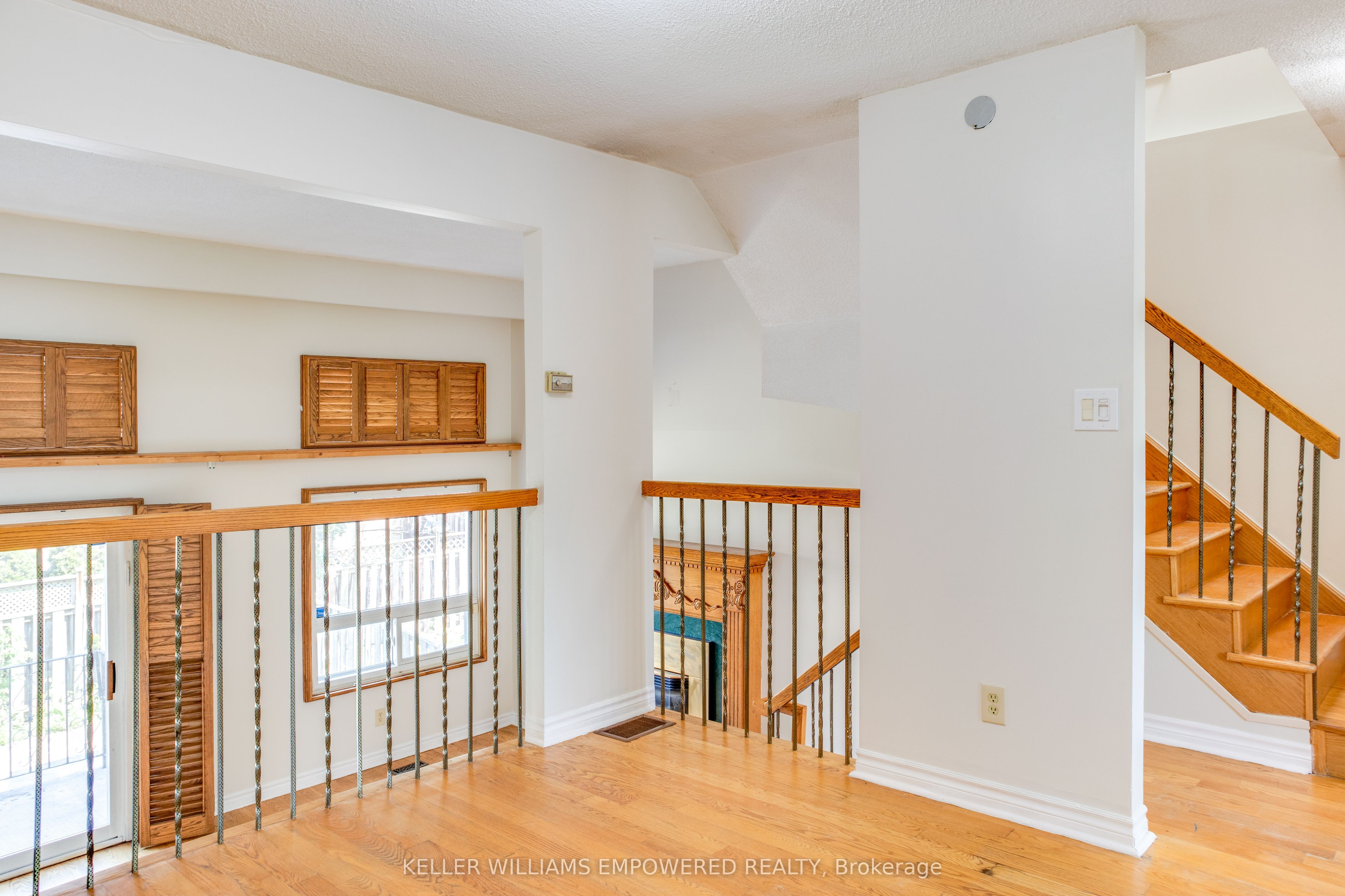 54 Carnival Court Property Photo 9