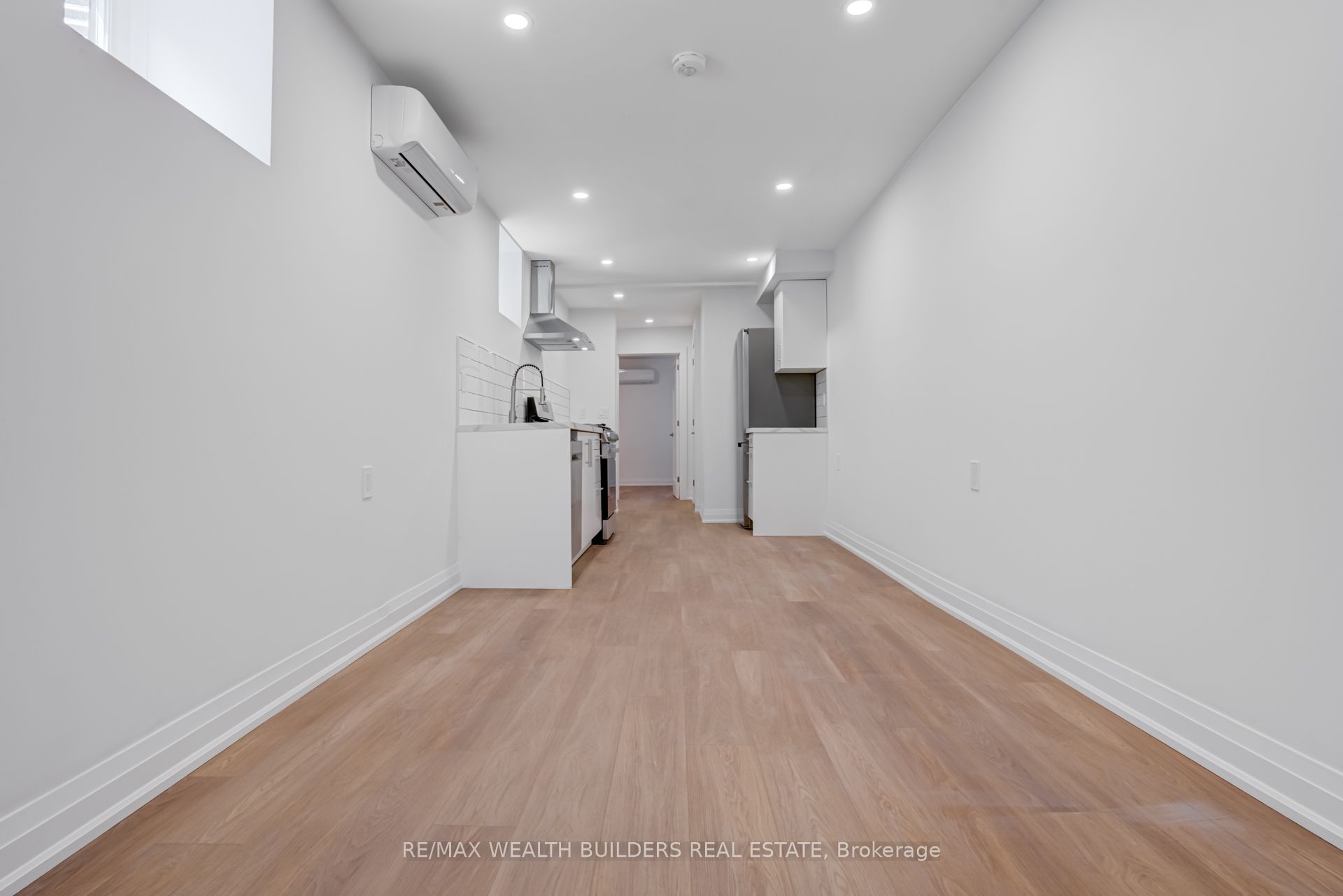 245 Brock Avenue Lower Property Photo 16