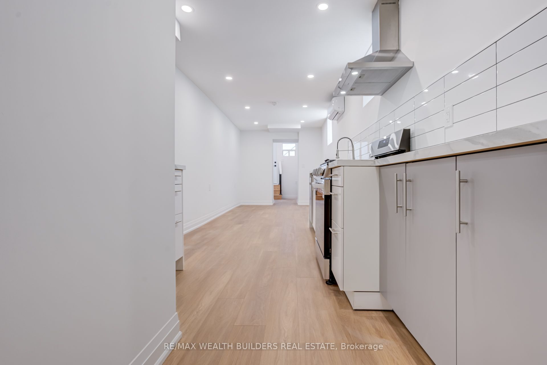 245 Brock Avenue Lower Property Photo 23