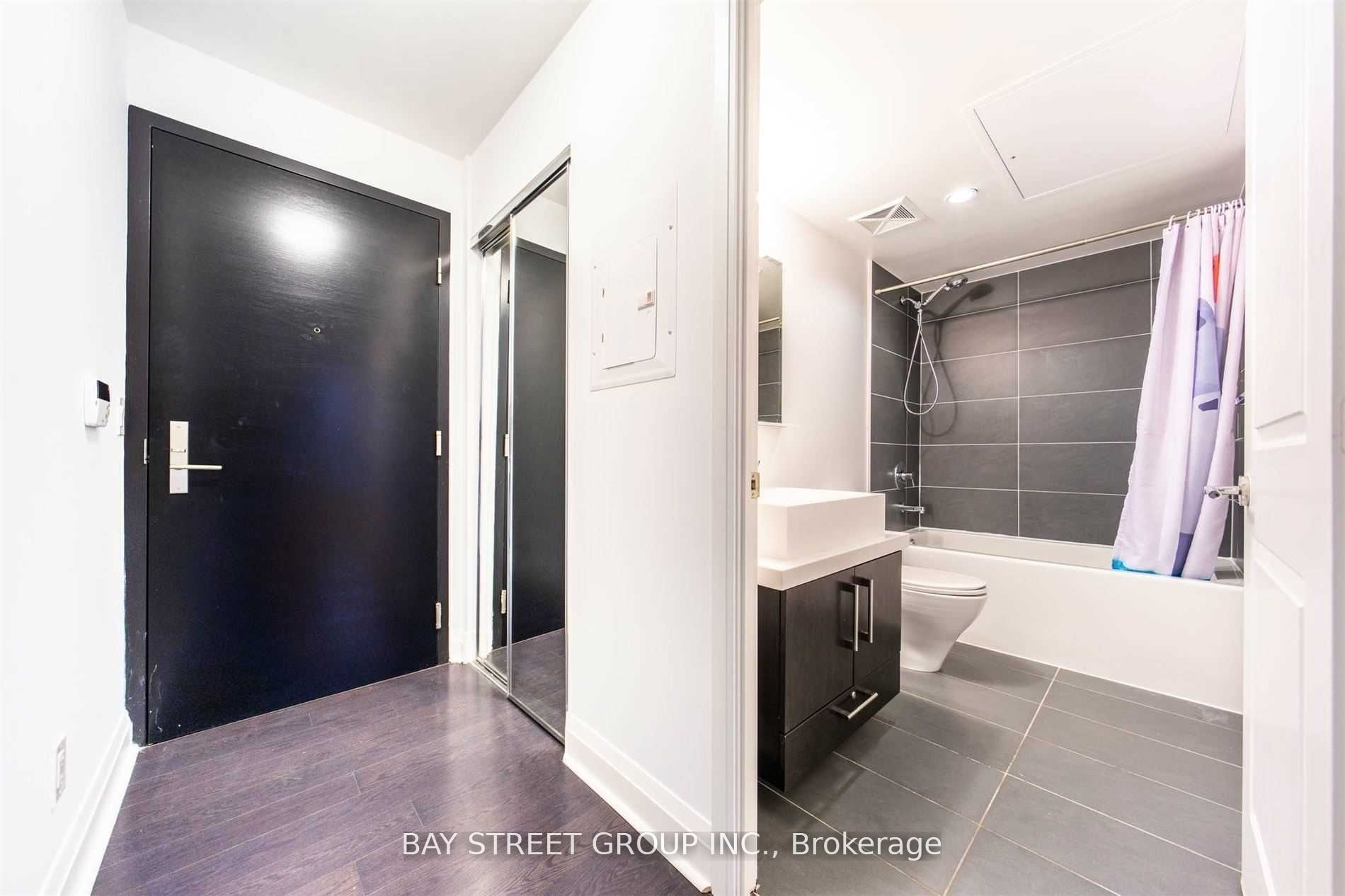 1080 Bay Street 1208 Property Photo 6