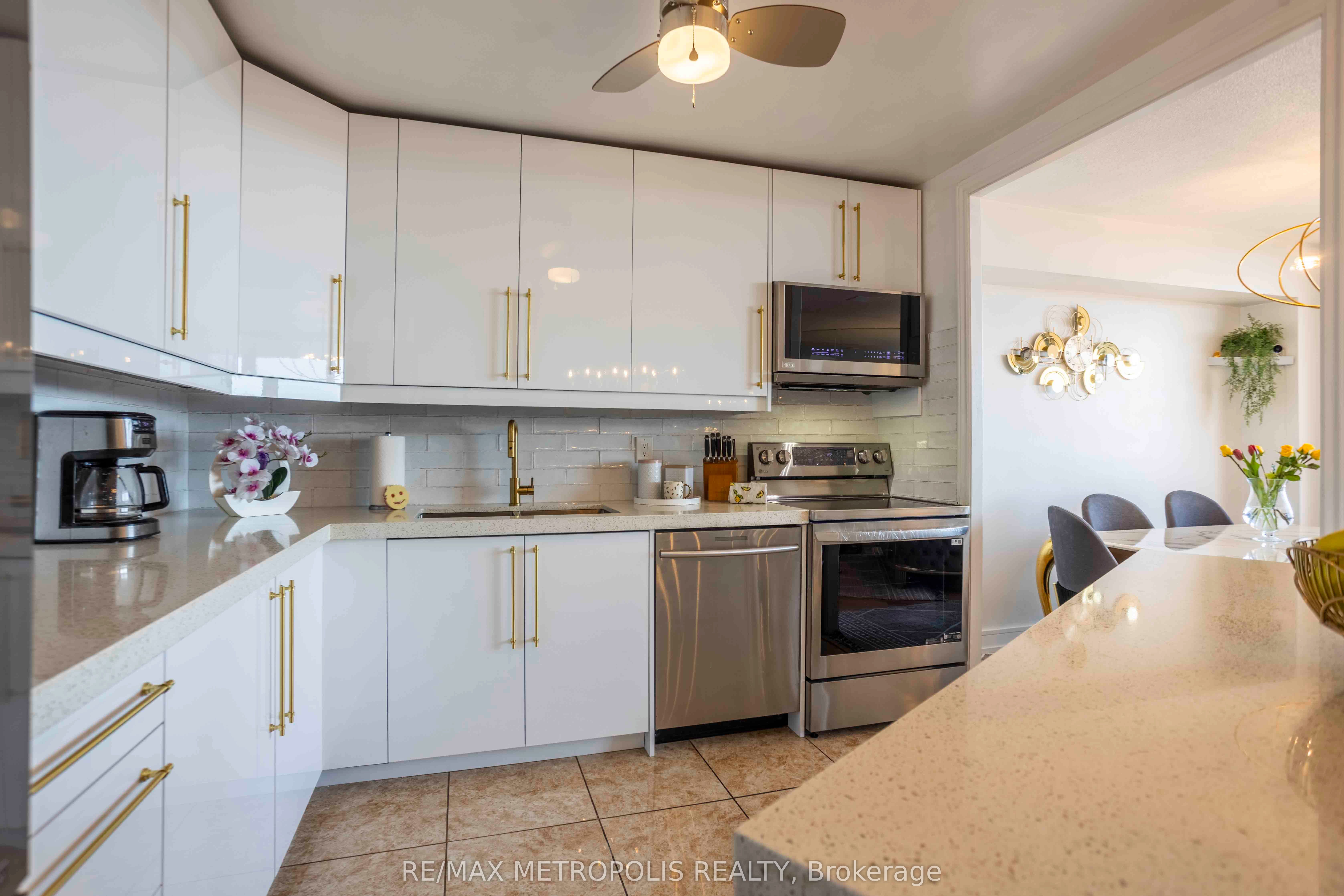 15 Vicora Linkway N/a Ph01 Property Photo 8