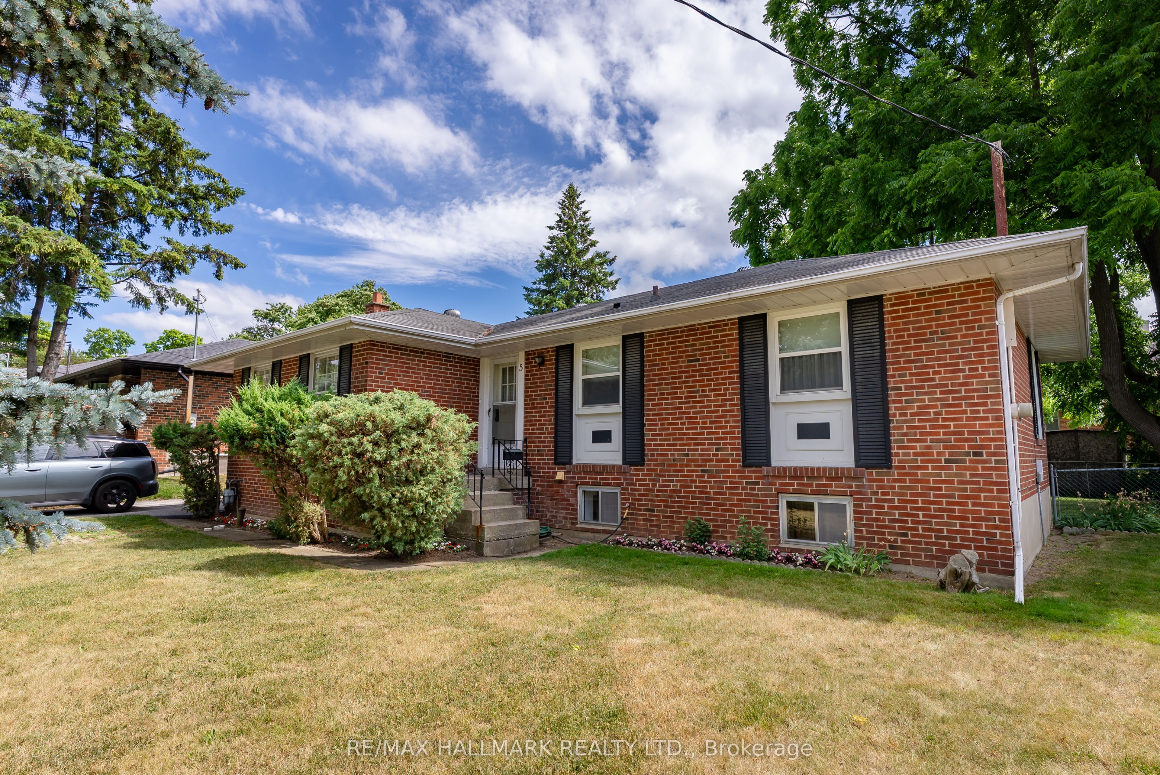 5 Tinder Crescent Property Photo 1