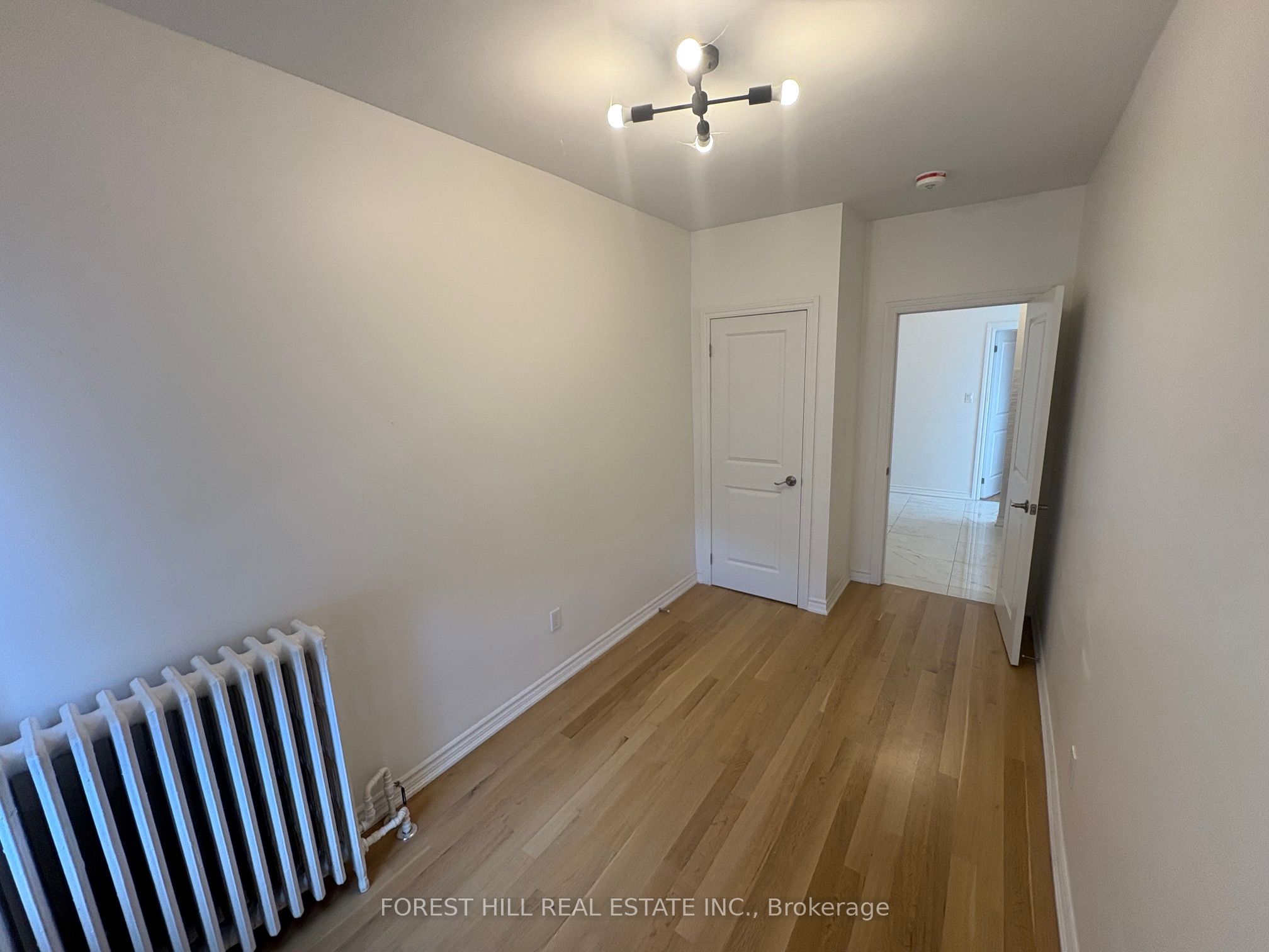 756 Queen Street W C Property Photo 8