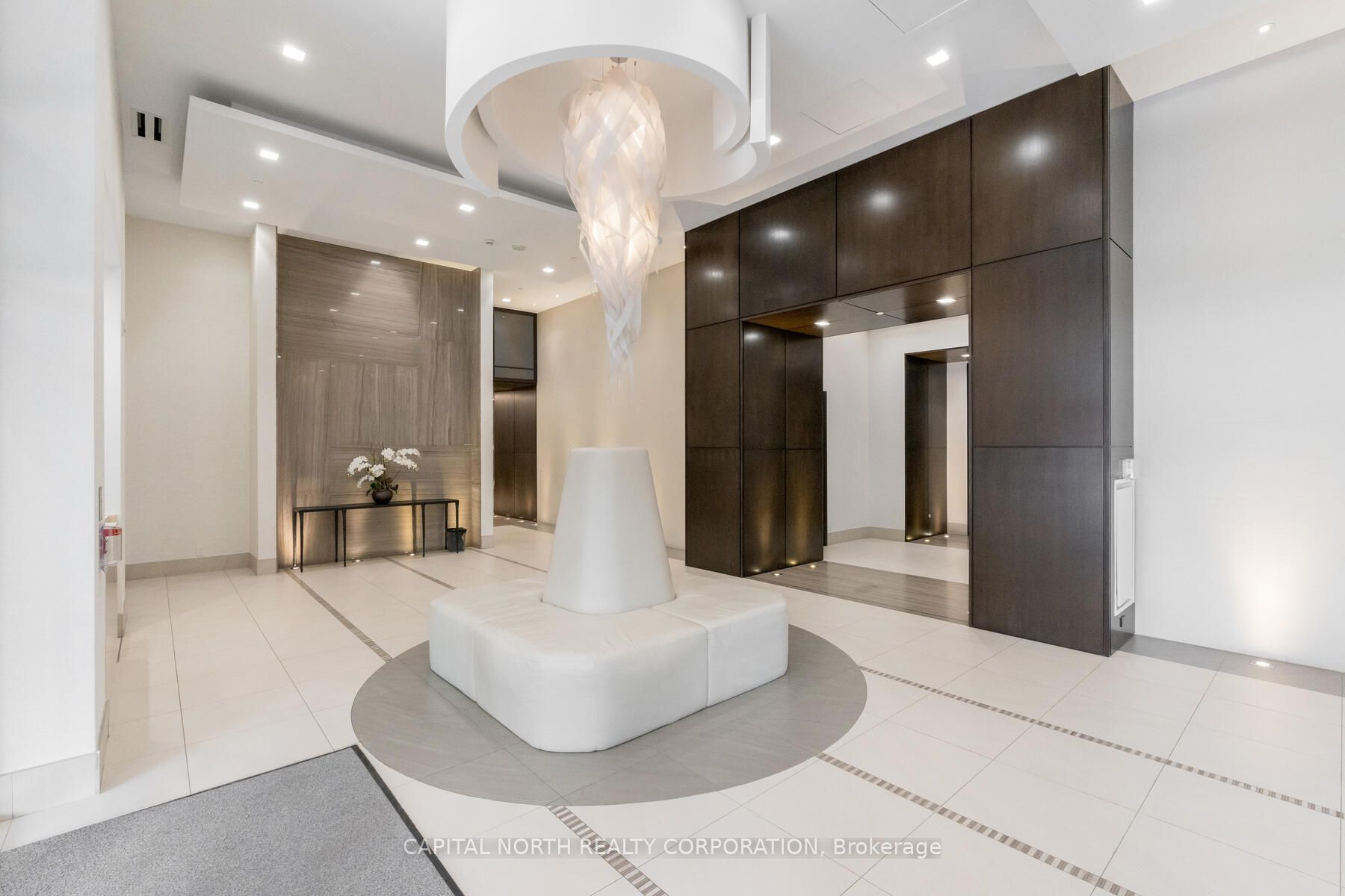 23 Glebe Road W 416 Property Photo 3