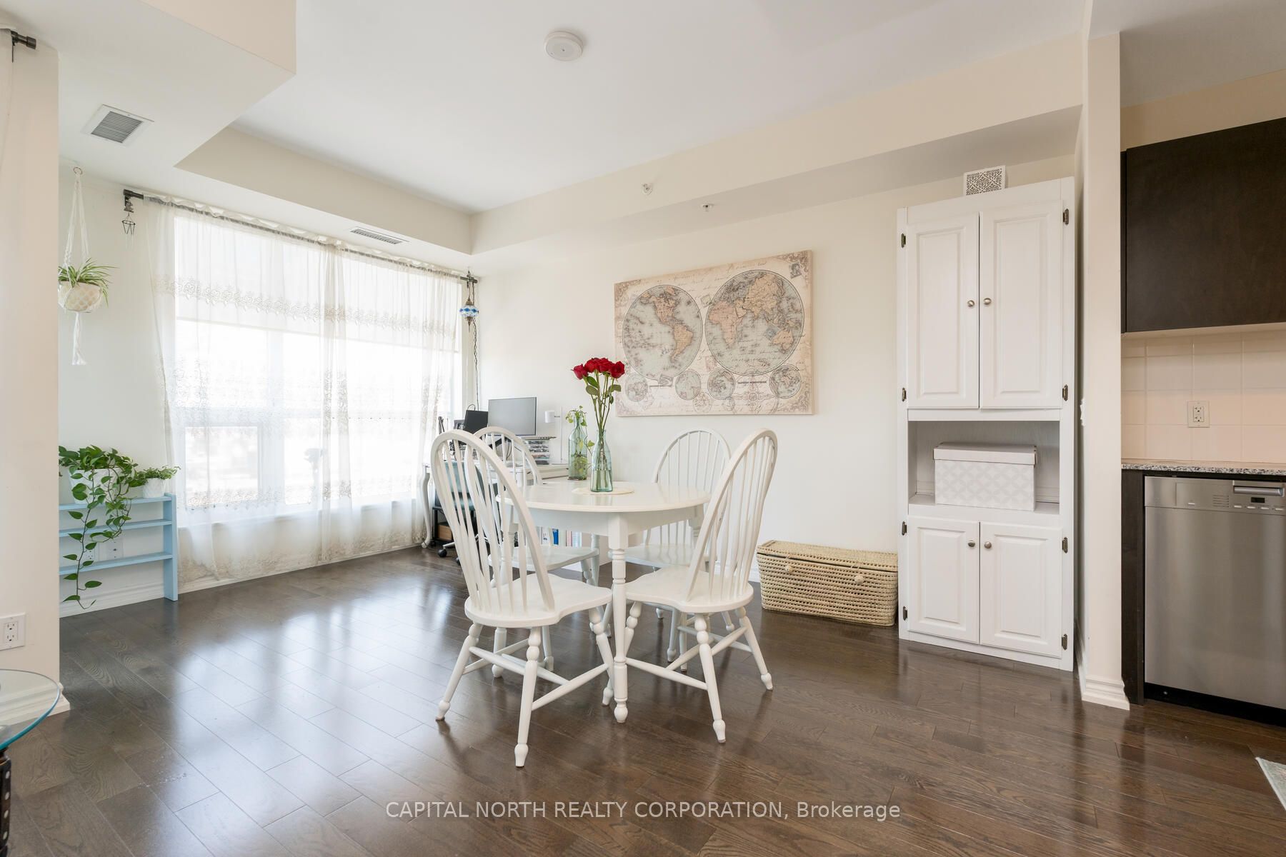 23 Glebe Road W 416 Property Photo 6