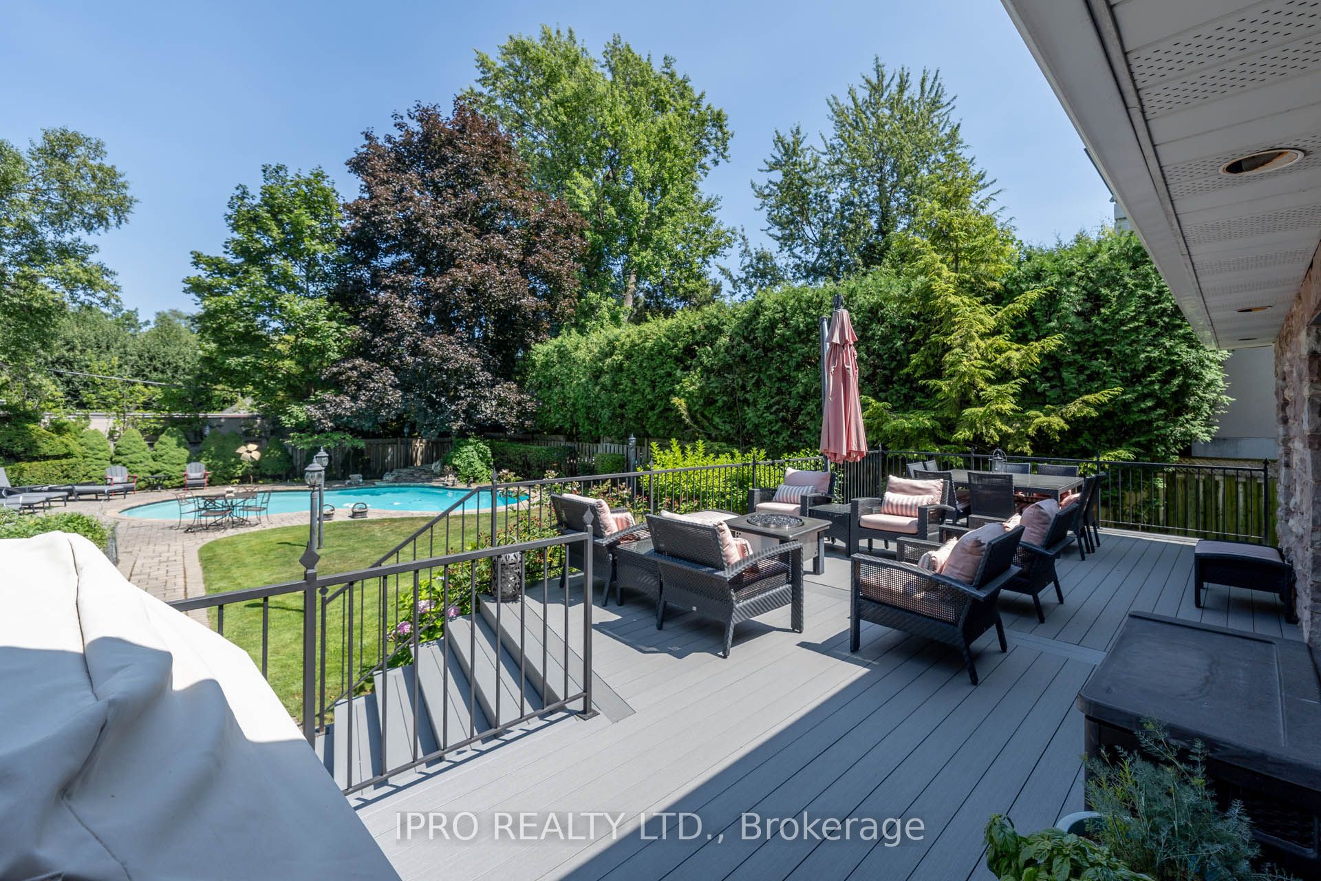 287 Russell Hill Road Property Photo 6