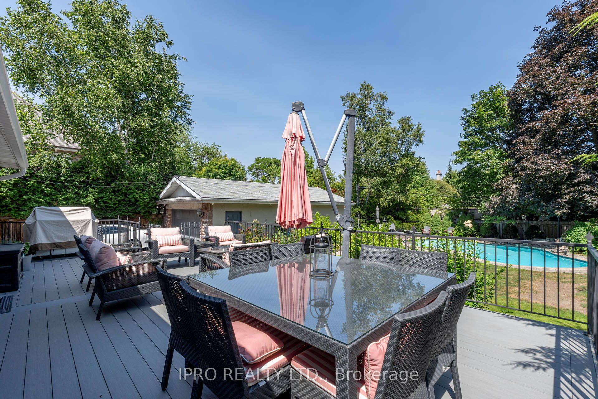 287 Russell Hill Road Property Photo 8
