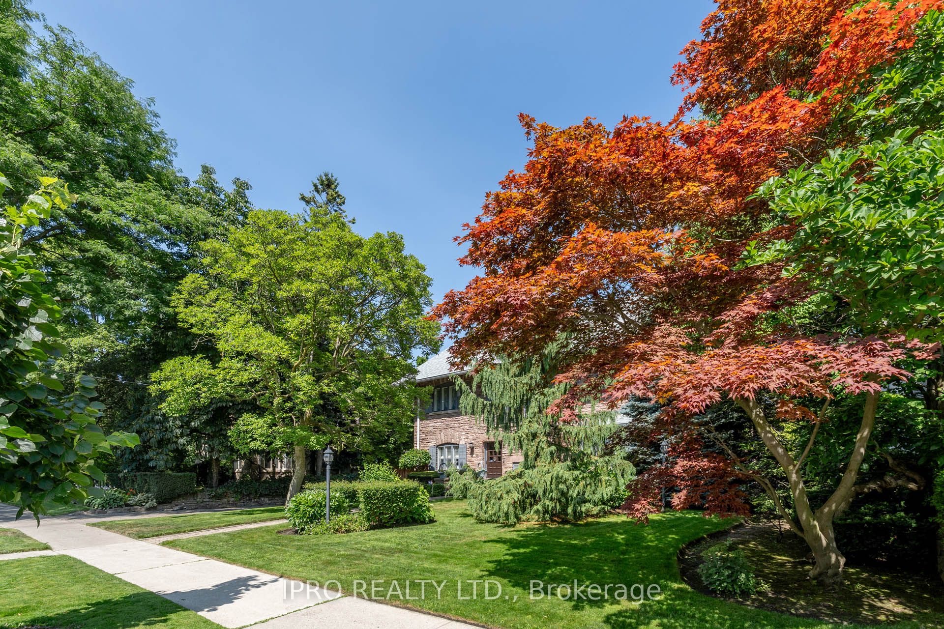 287 Russell Hill Road Property Photo 13