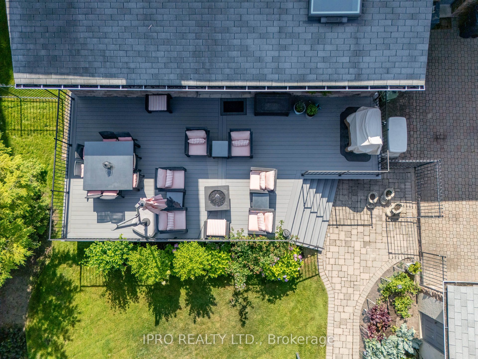 287 Russell Hill Road Property Photo 16