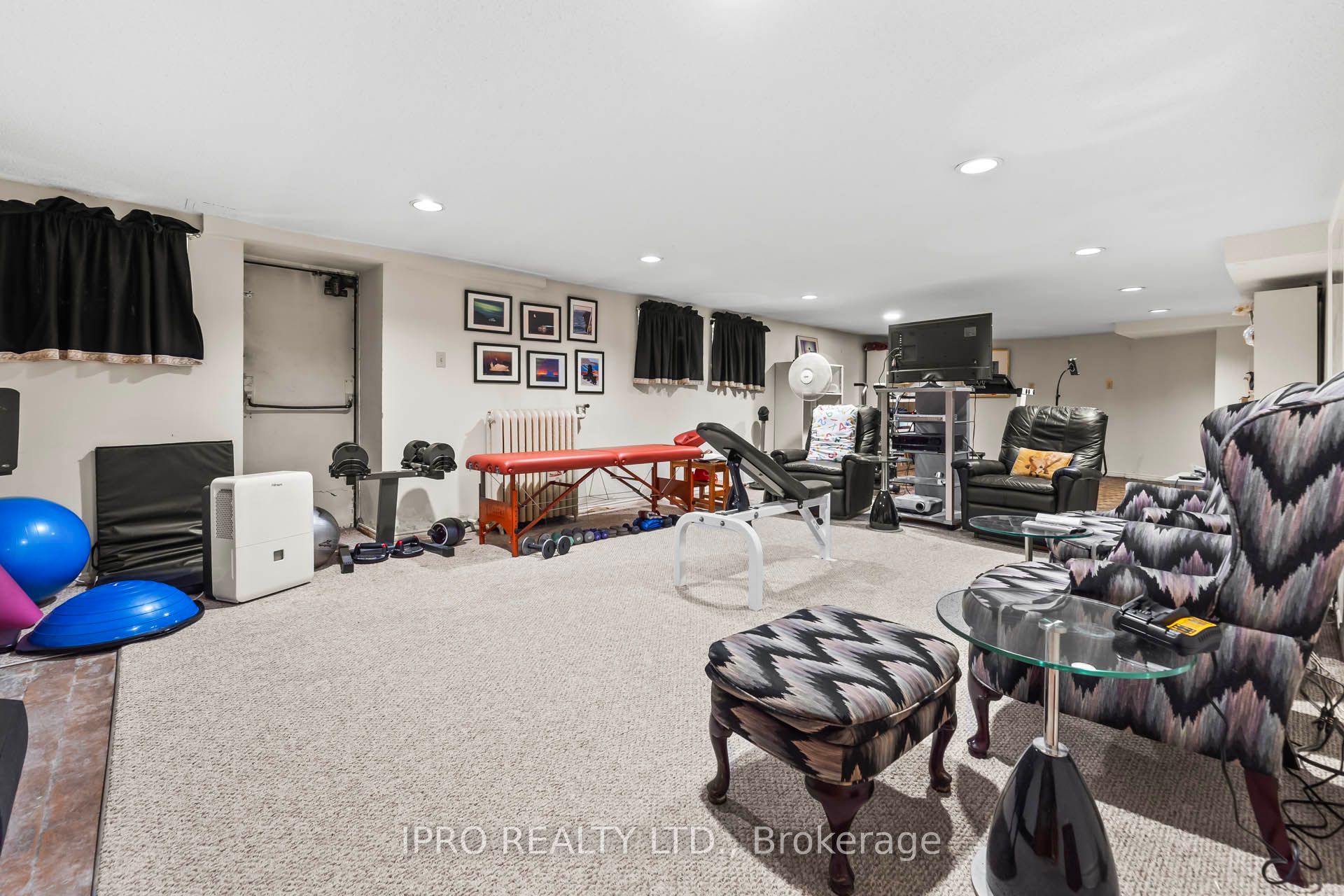287 Russell Hill Road Property Photo 49