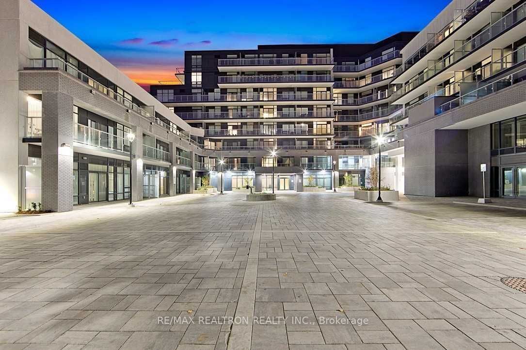 621 Sheppard Avenue E 617 Property Photo 3