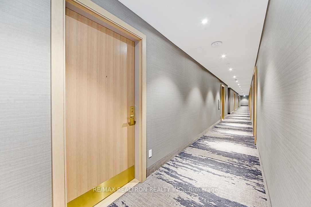 621 Sheppard Avenue E 617 Property Photo 8