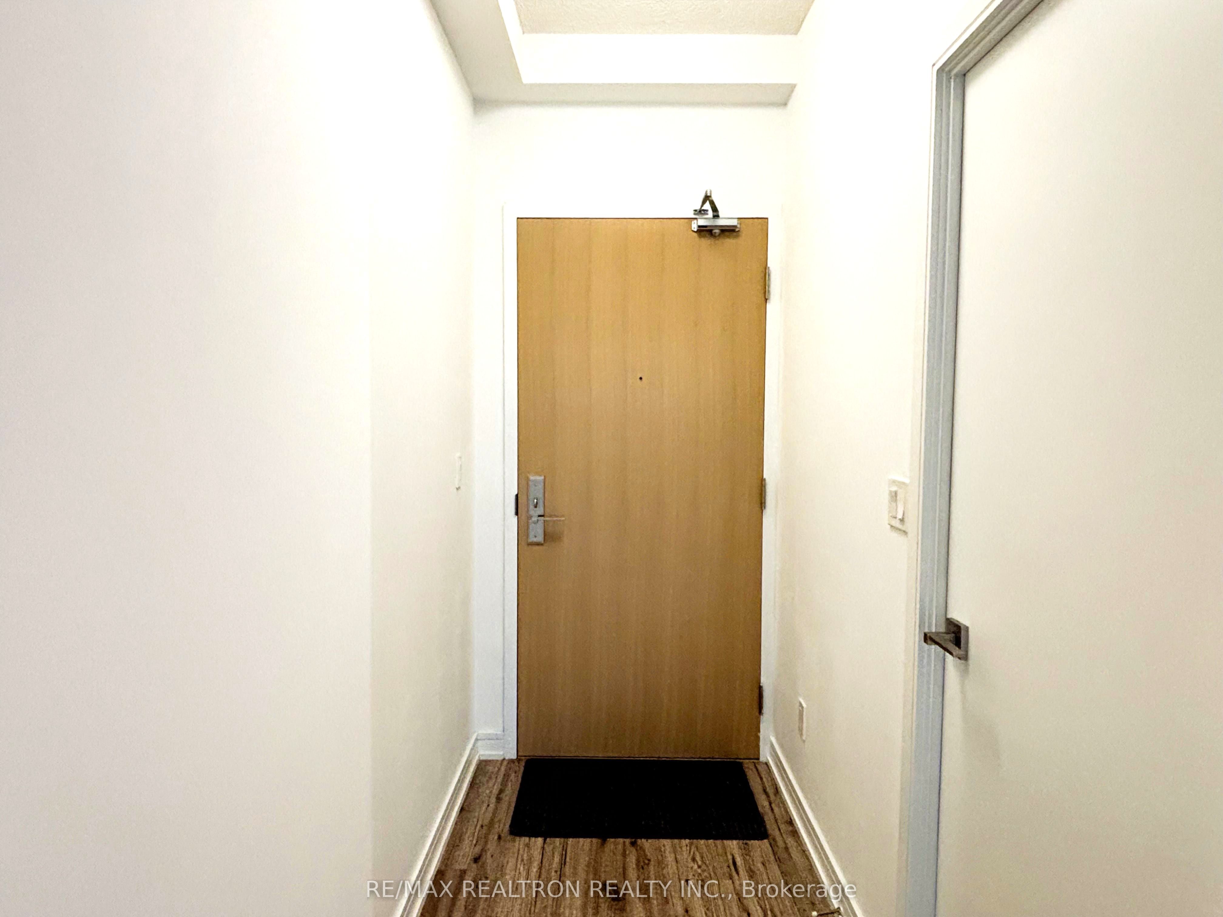 621 Sheppard Avenue E 617 Property Photo 9