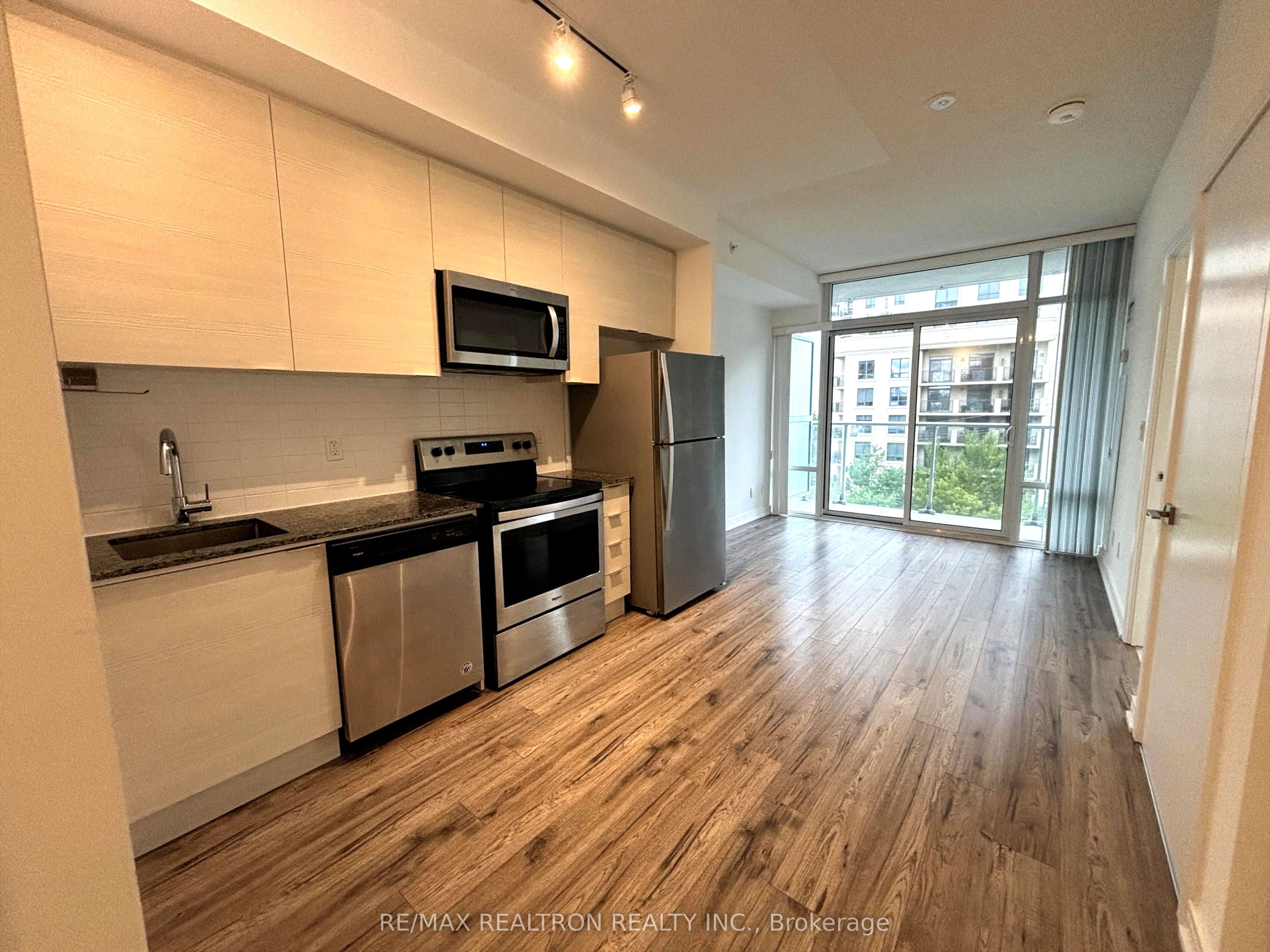 621 Sheppard Avenue E 617 Property Photo 11