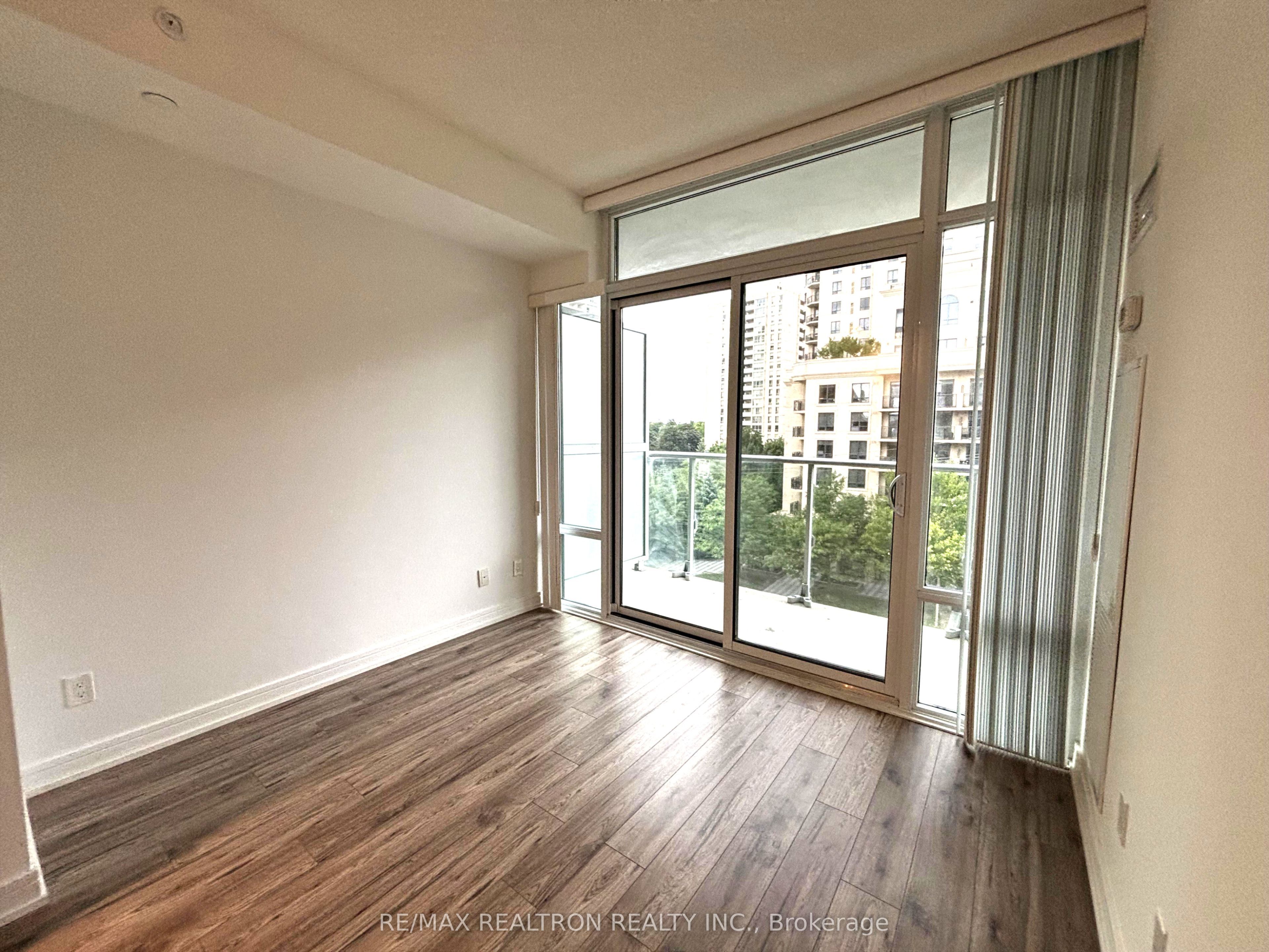 621 Sheppard Avenue E 617 Property Photo 14