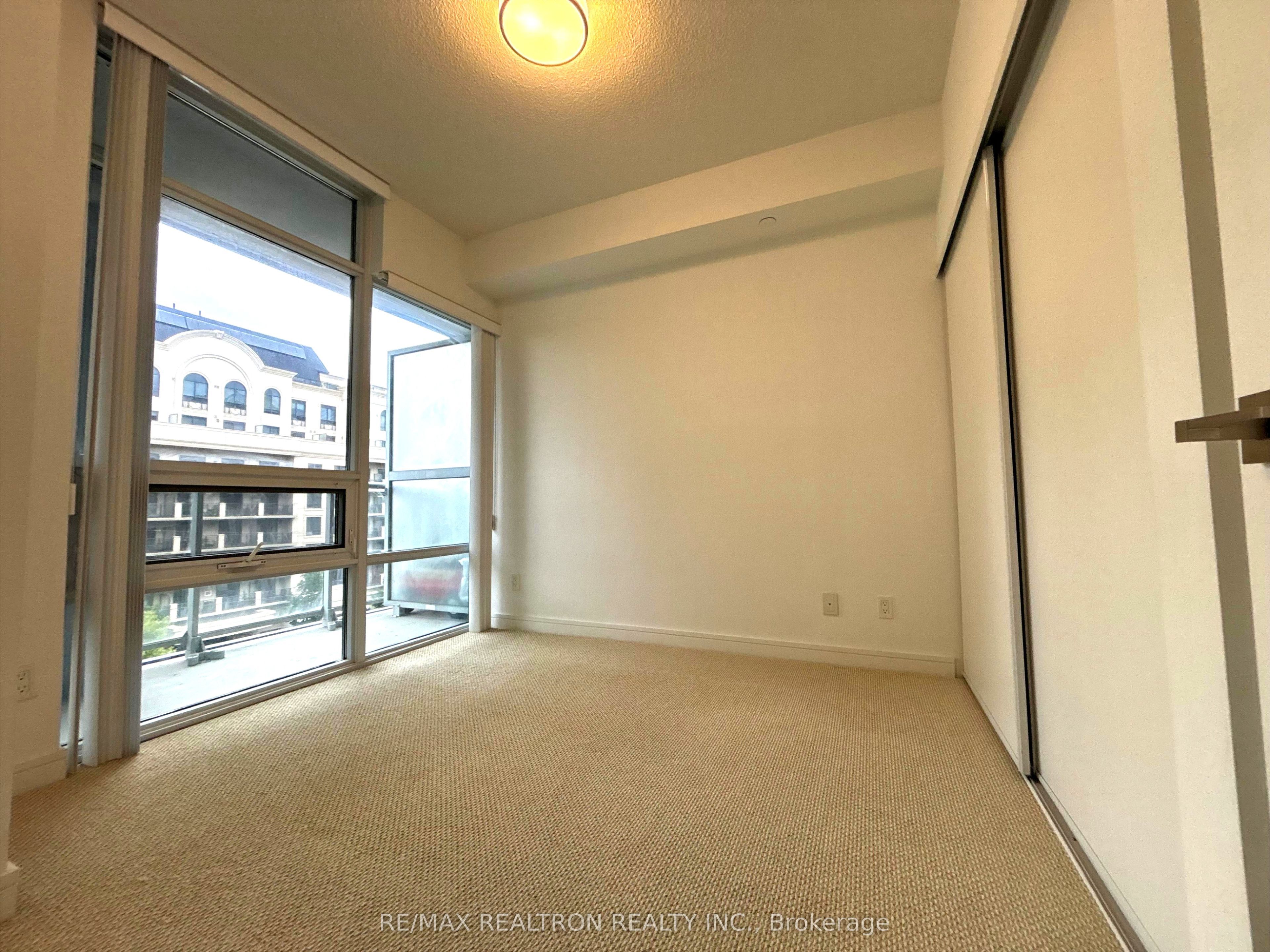 621 Sheppard Avenue E 617 Property Photo 17