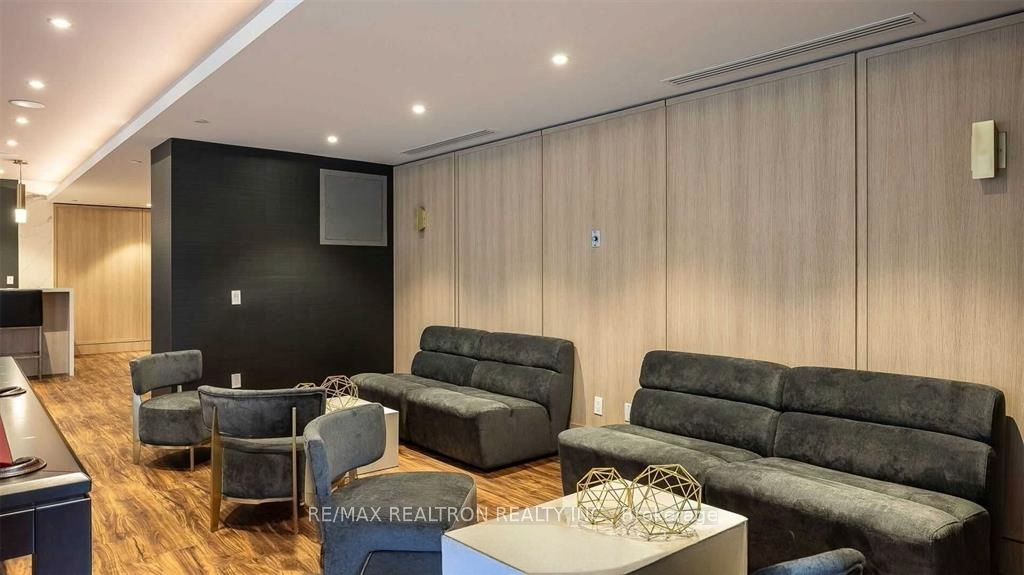 621 Sheppard Avenue E 617 Property Photo 25