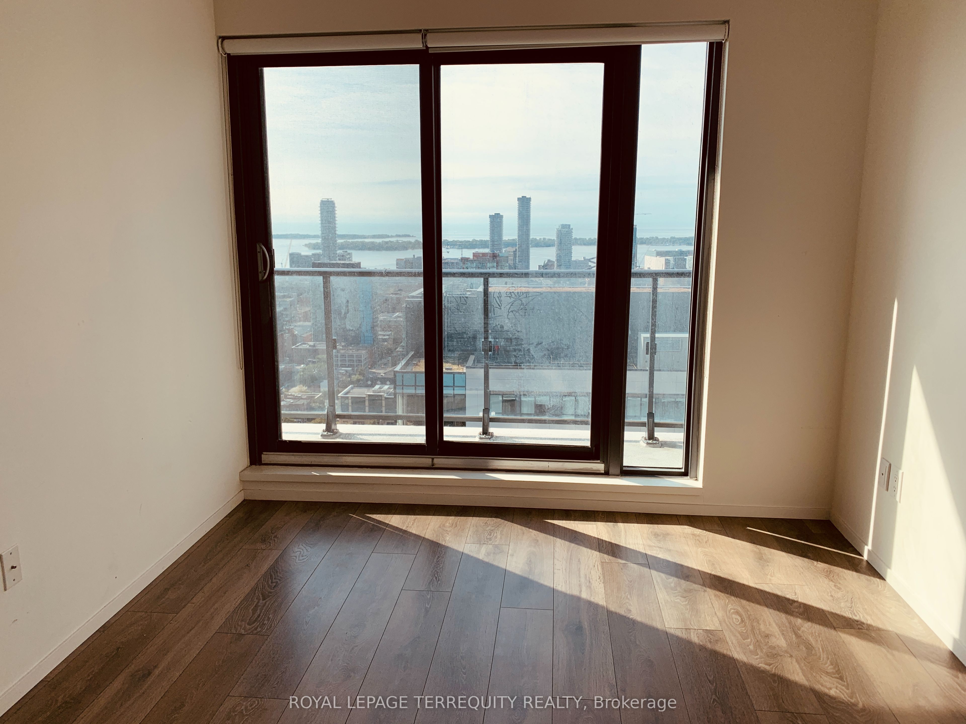 159 Dundas Street E 3405 Property Photo 1