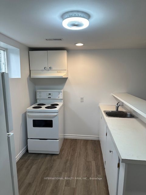 92 Combe Avenue Bsmt Property Photo 7