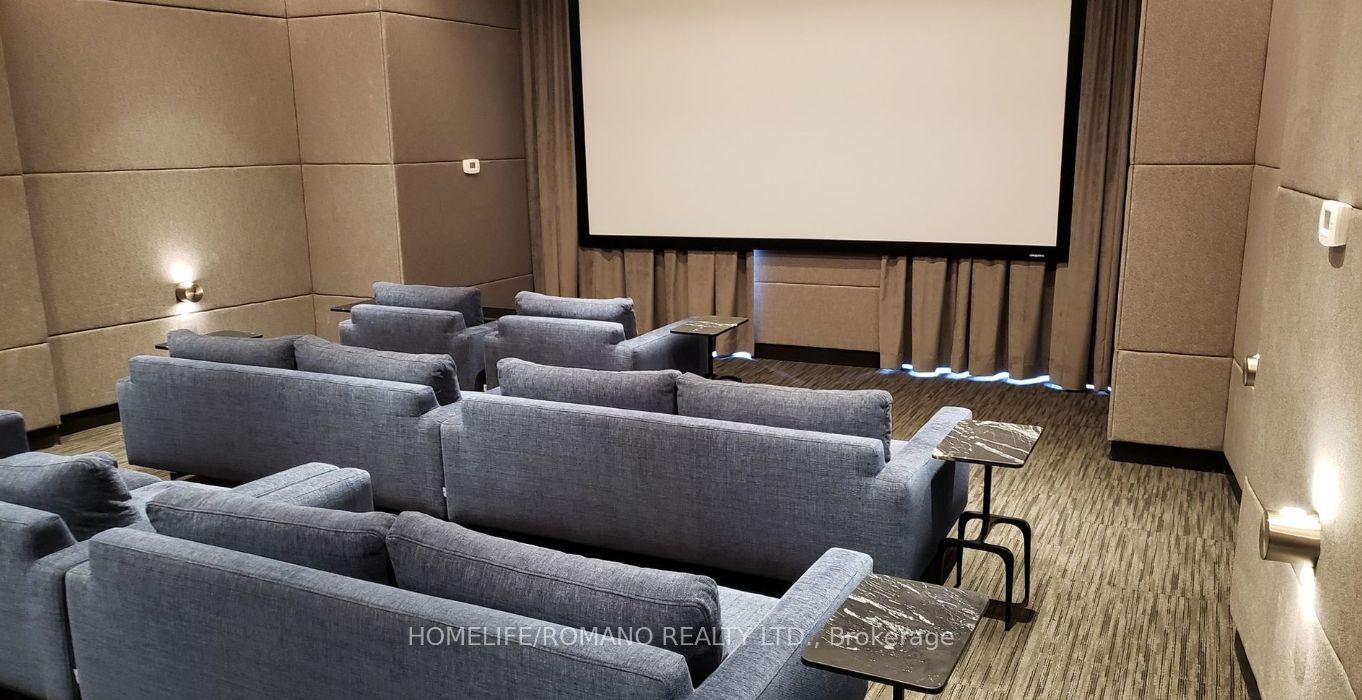 2221 Yonge Street 503 Property Photo 12